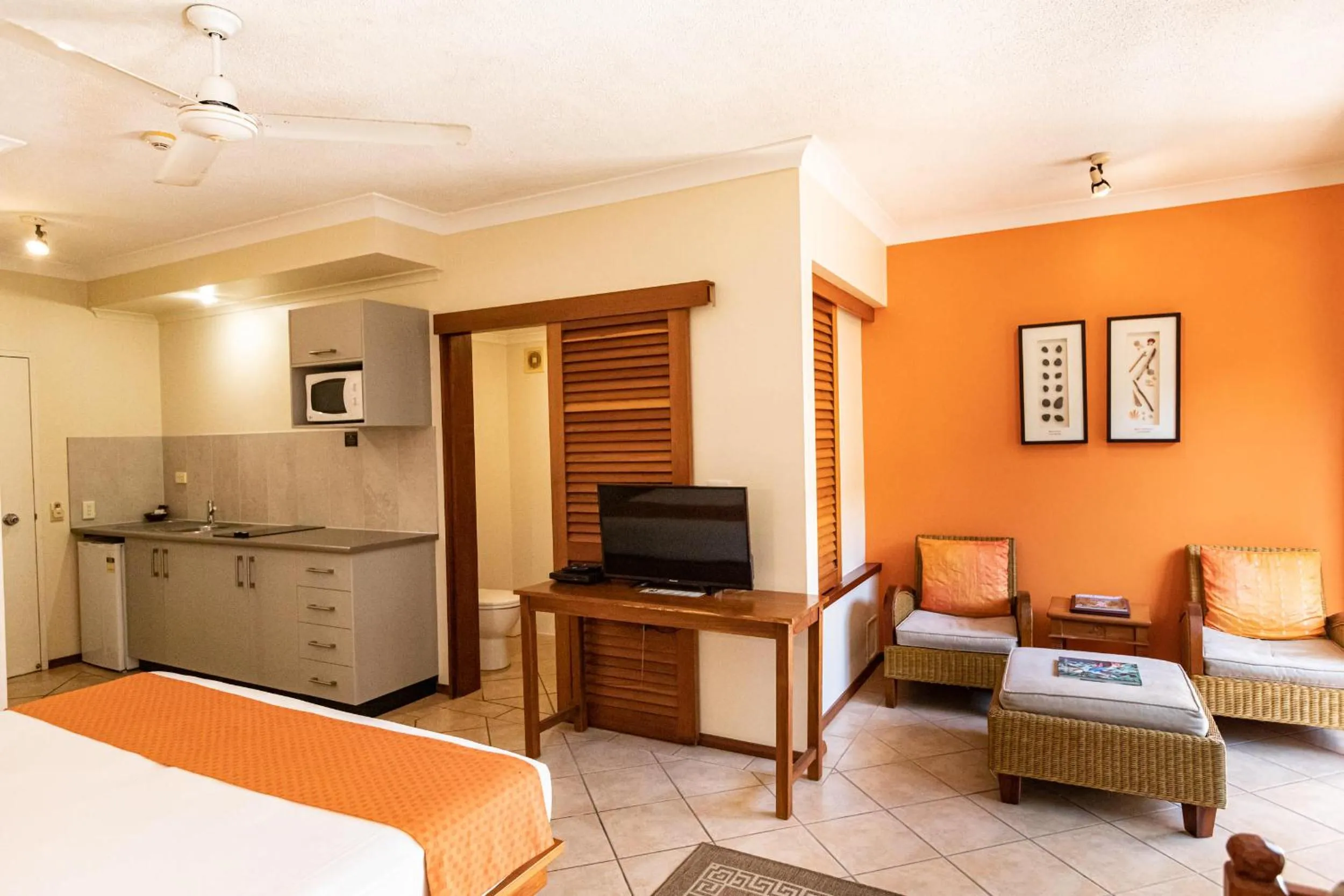 Bed in Hibiscus Resort & Spa - Official Onsite Reception & Check In