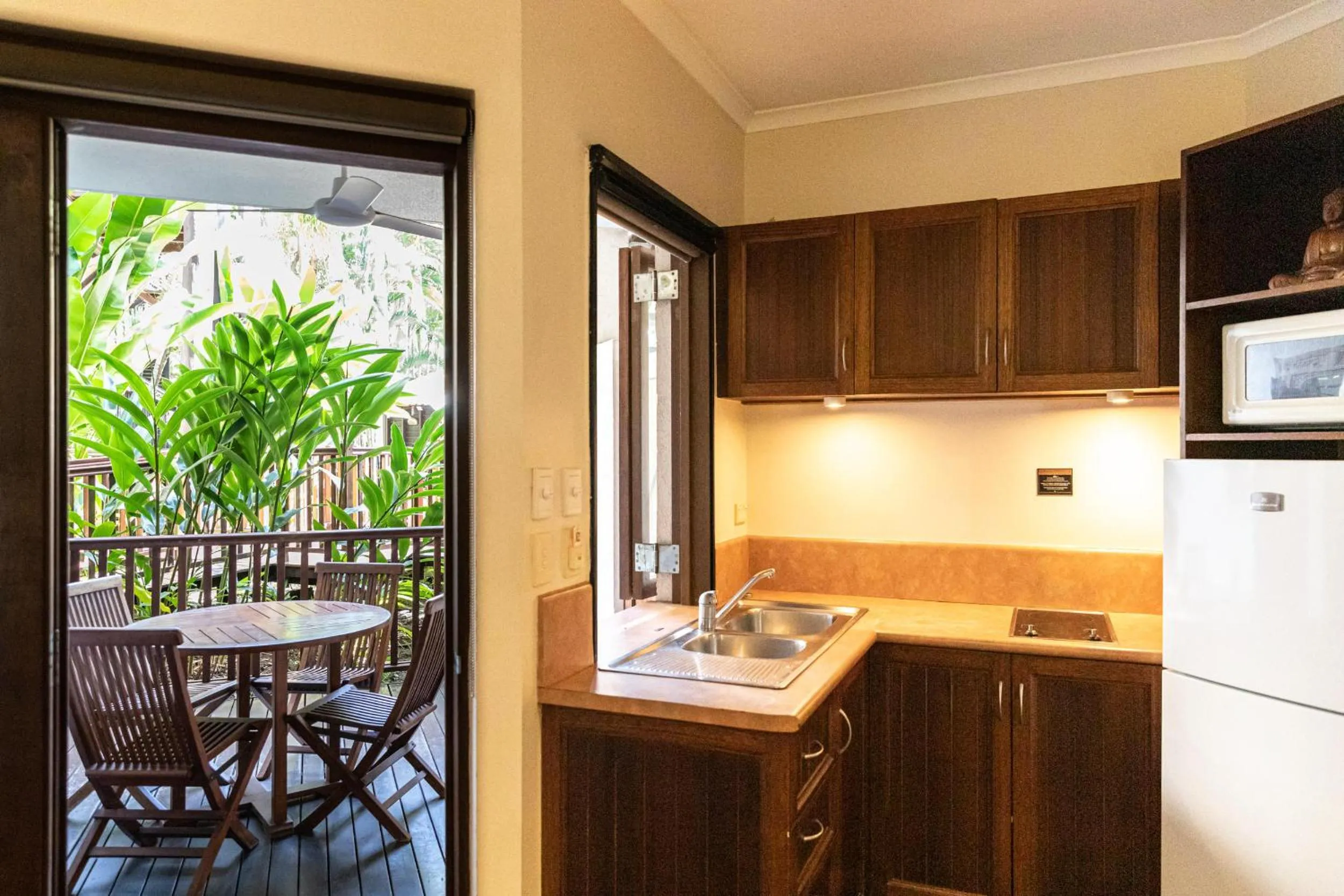 Kitchen or kitchenette in Hibiscus Resort & Spa - Official Onsite Reception & Check In