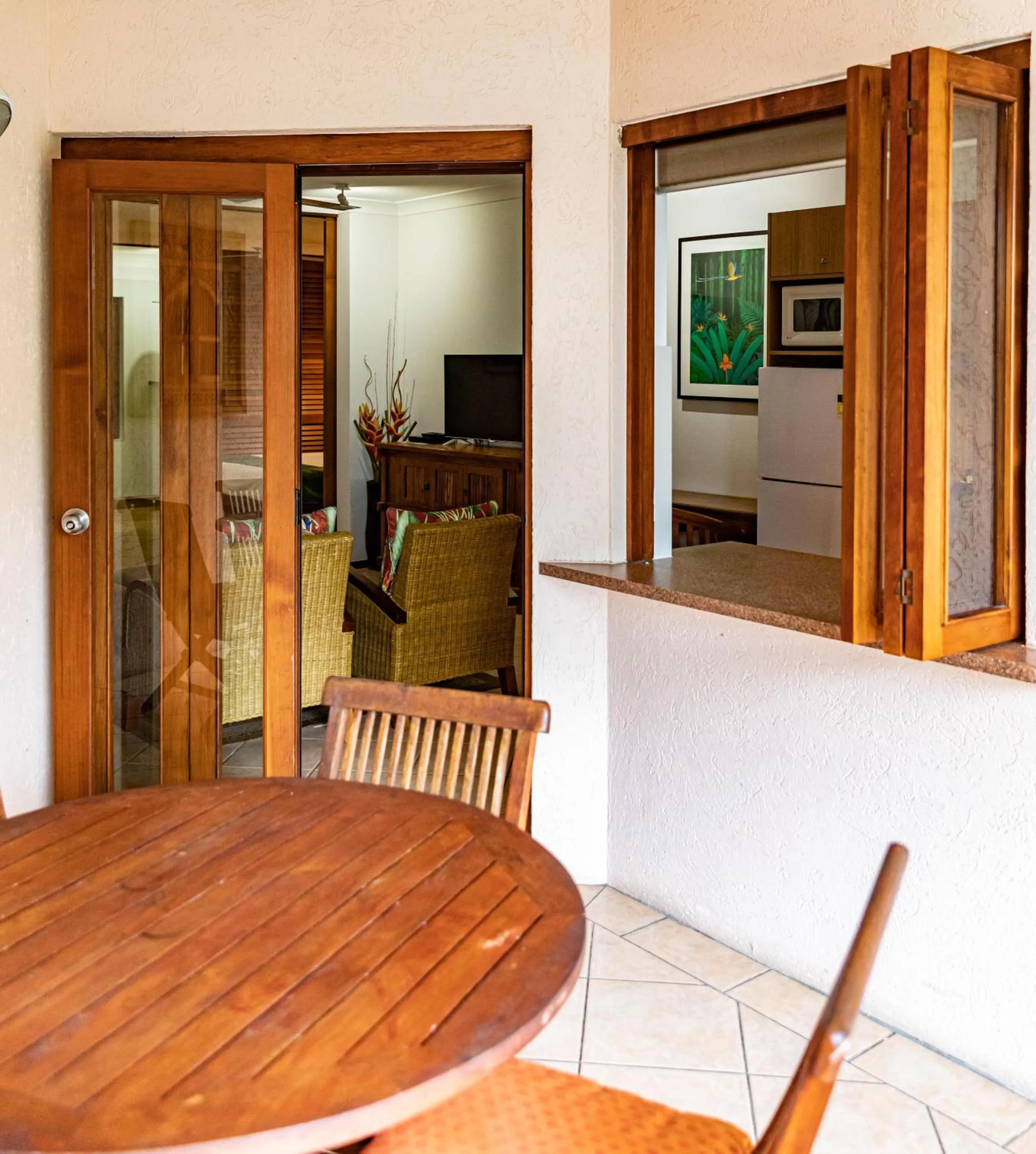 Kitchen or kitchenette in Hibiscus Resort & Spa - Official Onsite Reception & Check In