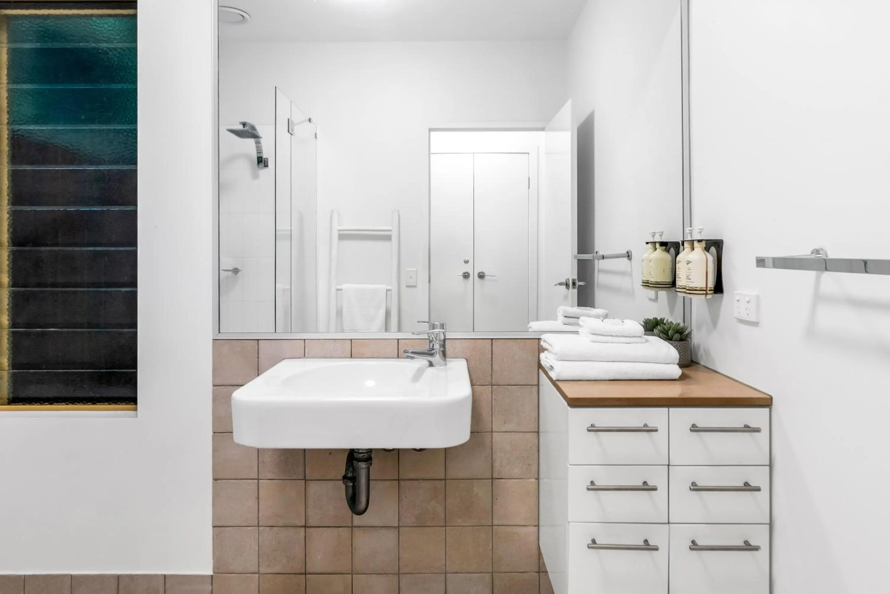Shower in Sanctuary Palm Cove