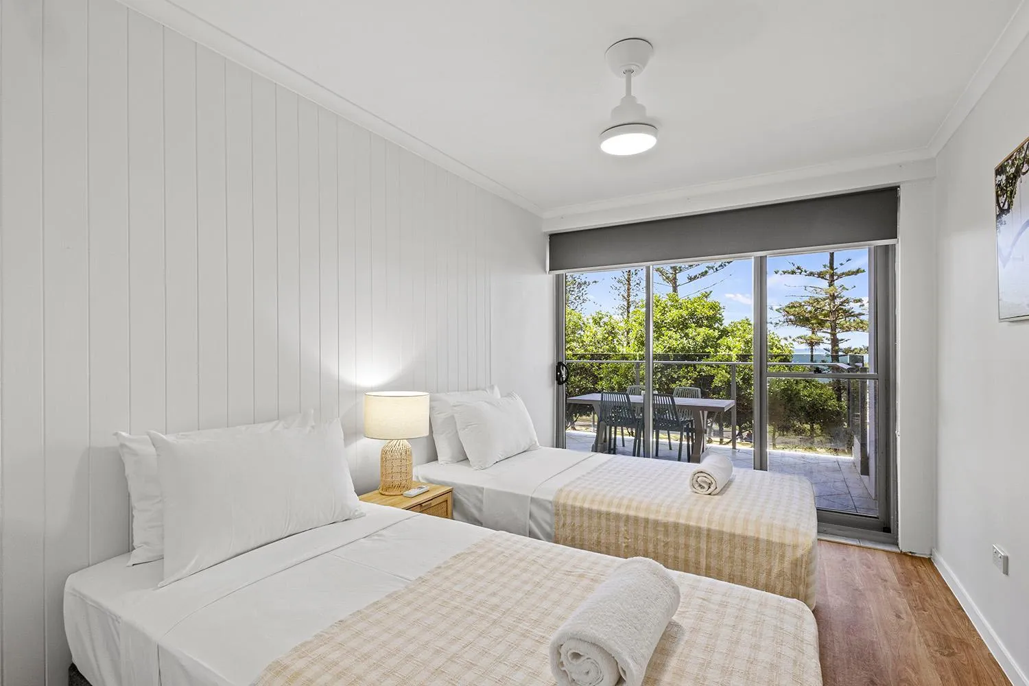 Bedroom, Bed in Malibu Apartments