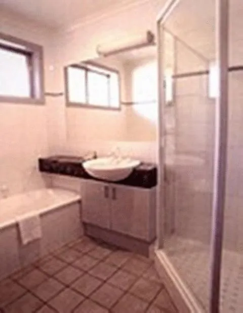 Bathroom in Clayton Monash Motor Inn & Serviced Apartments