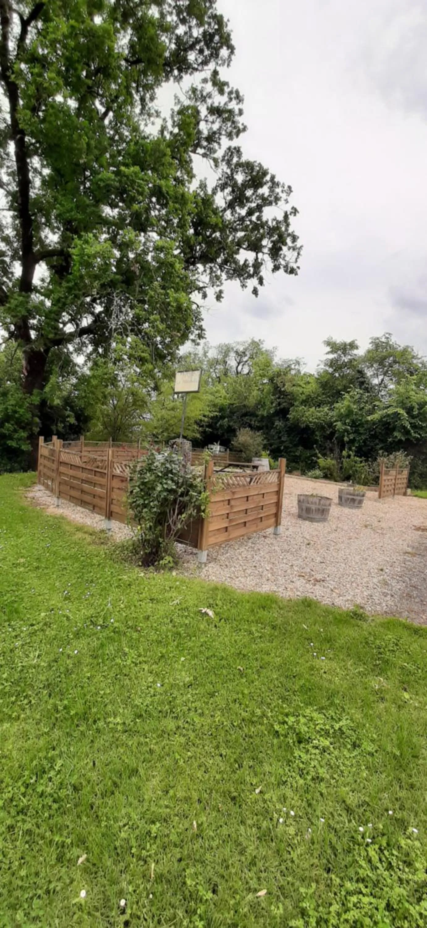 Garden in La Mirabelle