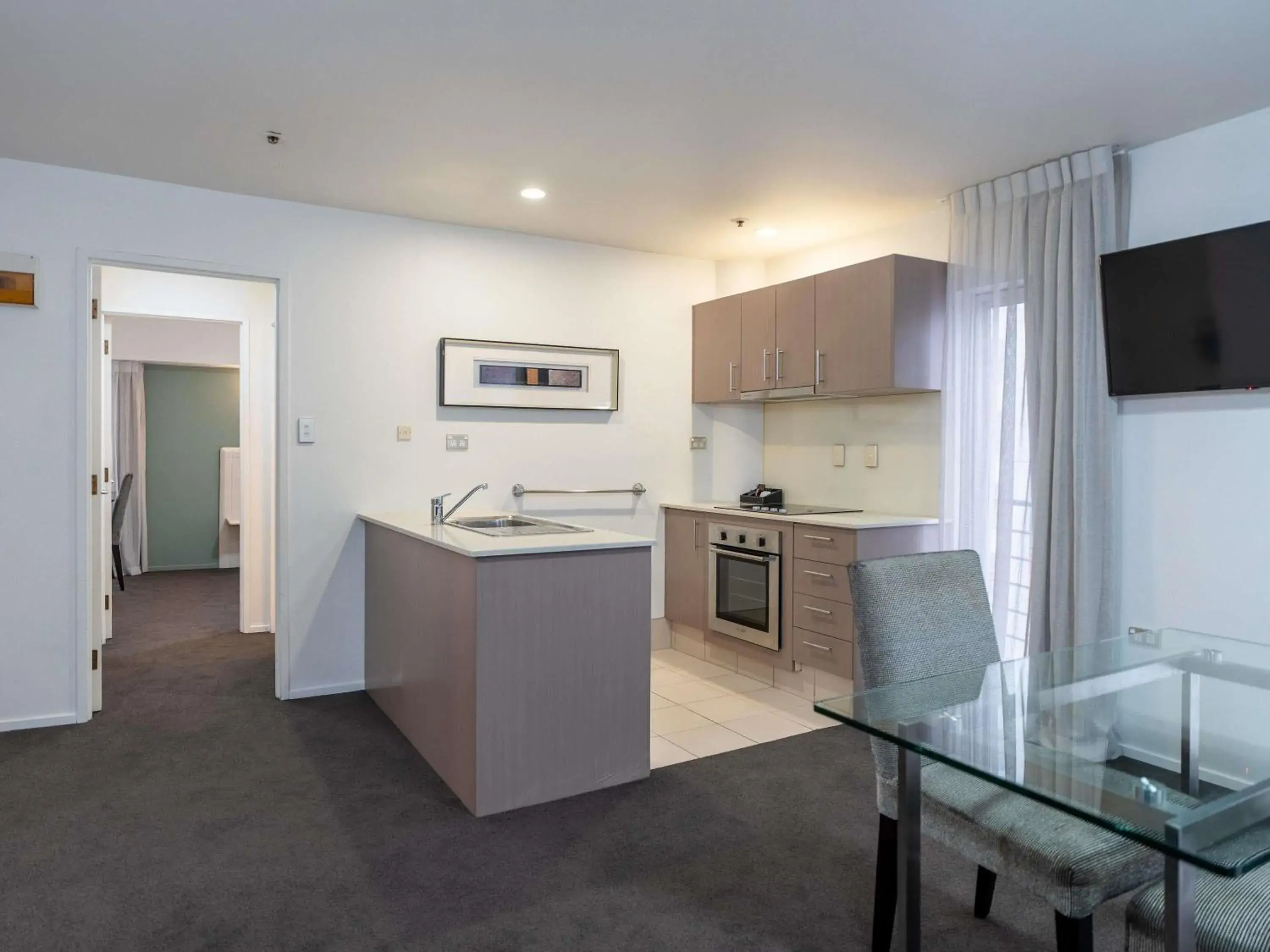 Bedroom in Mercure Wellington Central City Hotel and Apartments Bedroom in Mercure Wellington Central City Hotel and Apartments