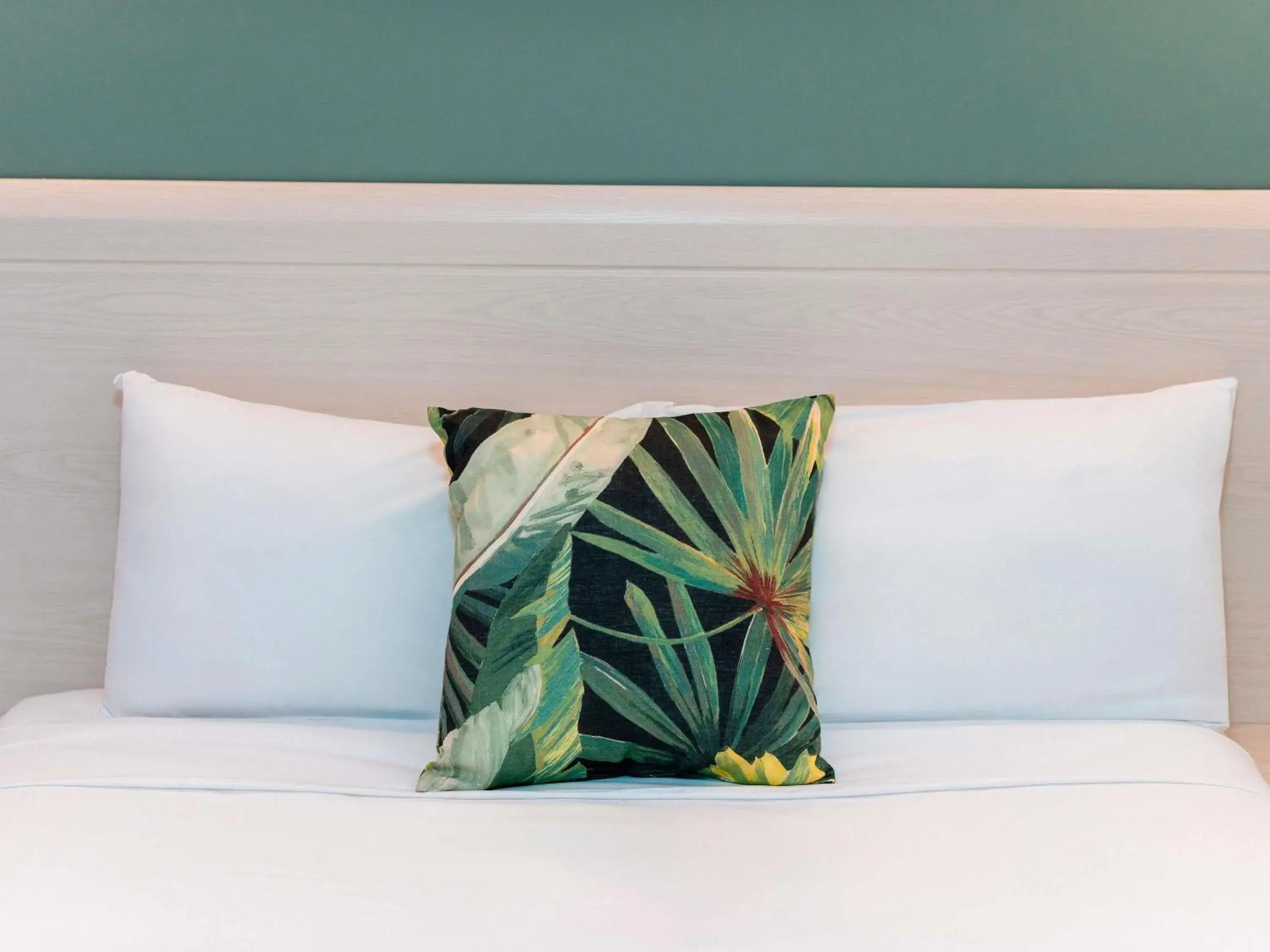 Bedroom, Bed in Mercure Wellington Central City Hotel and Apartments Bedroom, Bed in Mercure Wellington Central City Hotel and Apartments