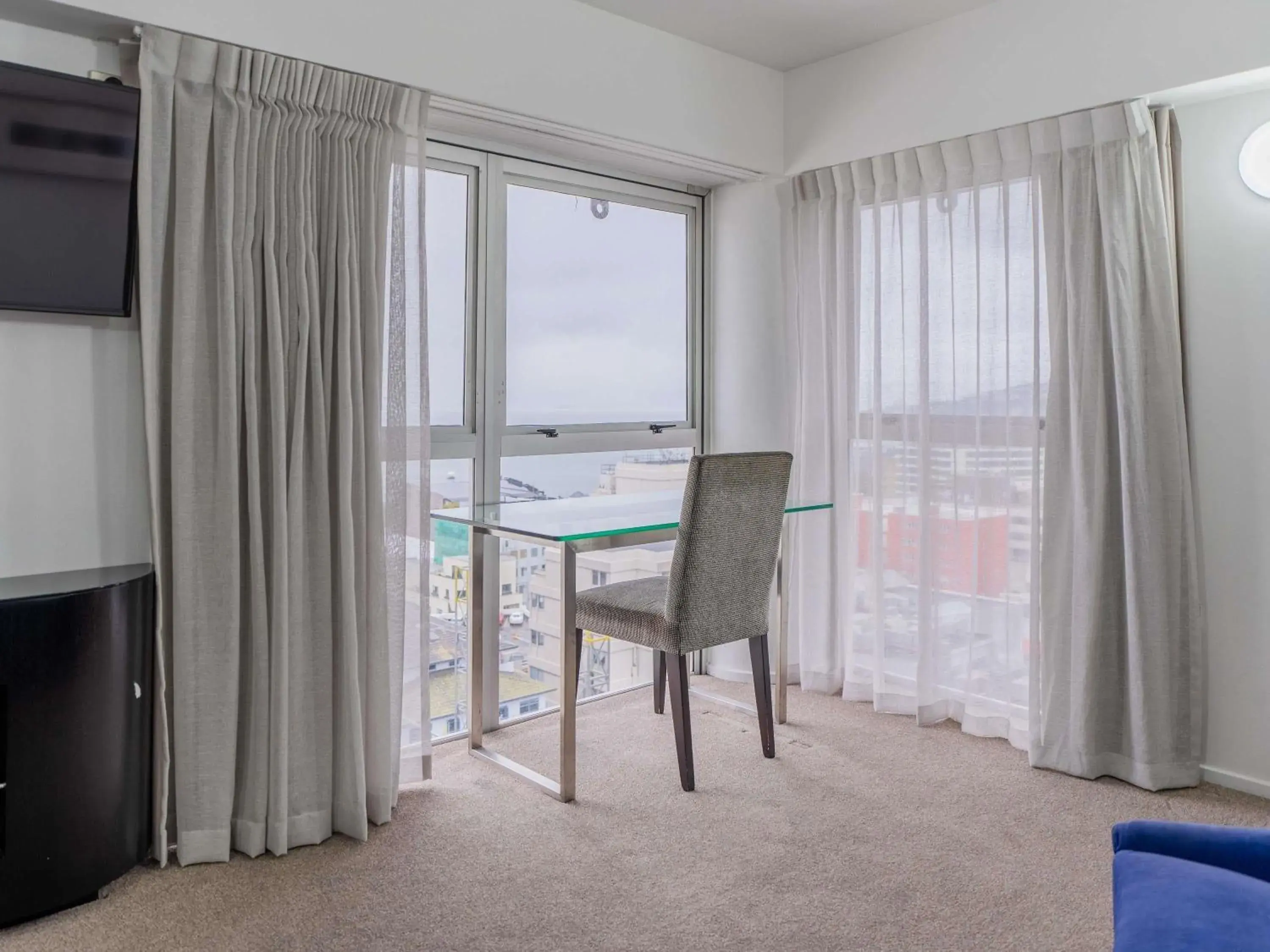 Bedroom in Mercure Wellington Central City Hotel and Apartments Bedroom in Mercure Wellington Central City Hotel and Apartments