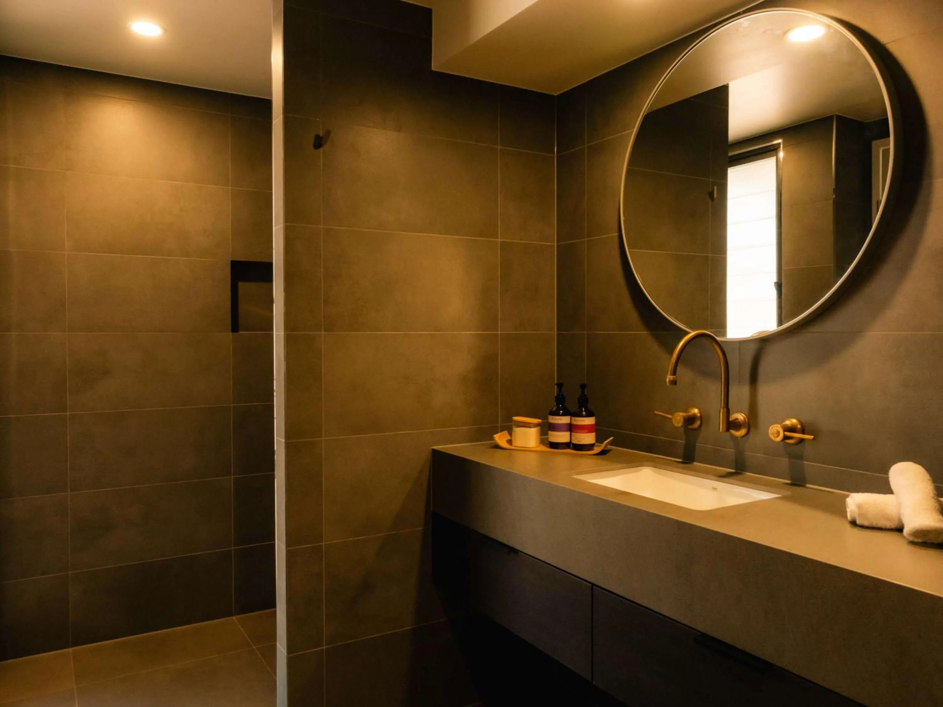 Bathroom in Cooinda Lodge Kakadu