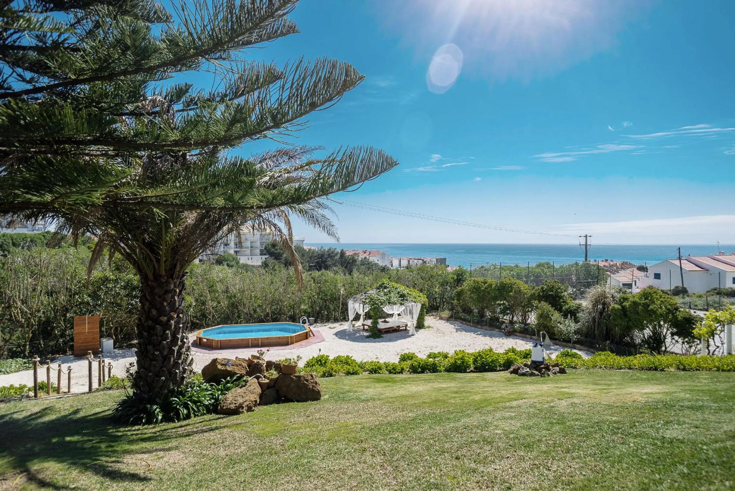 Garden in Surf Vilas by Laneez Ericeira