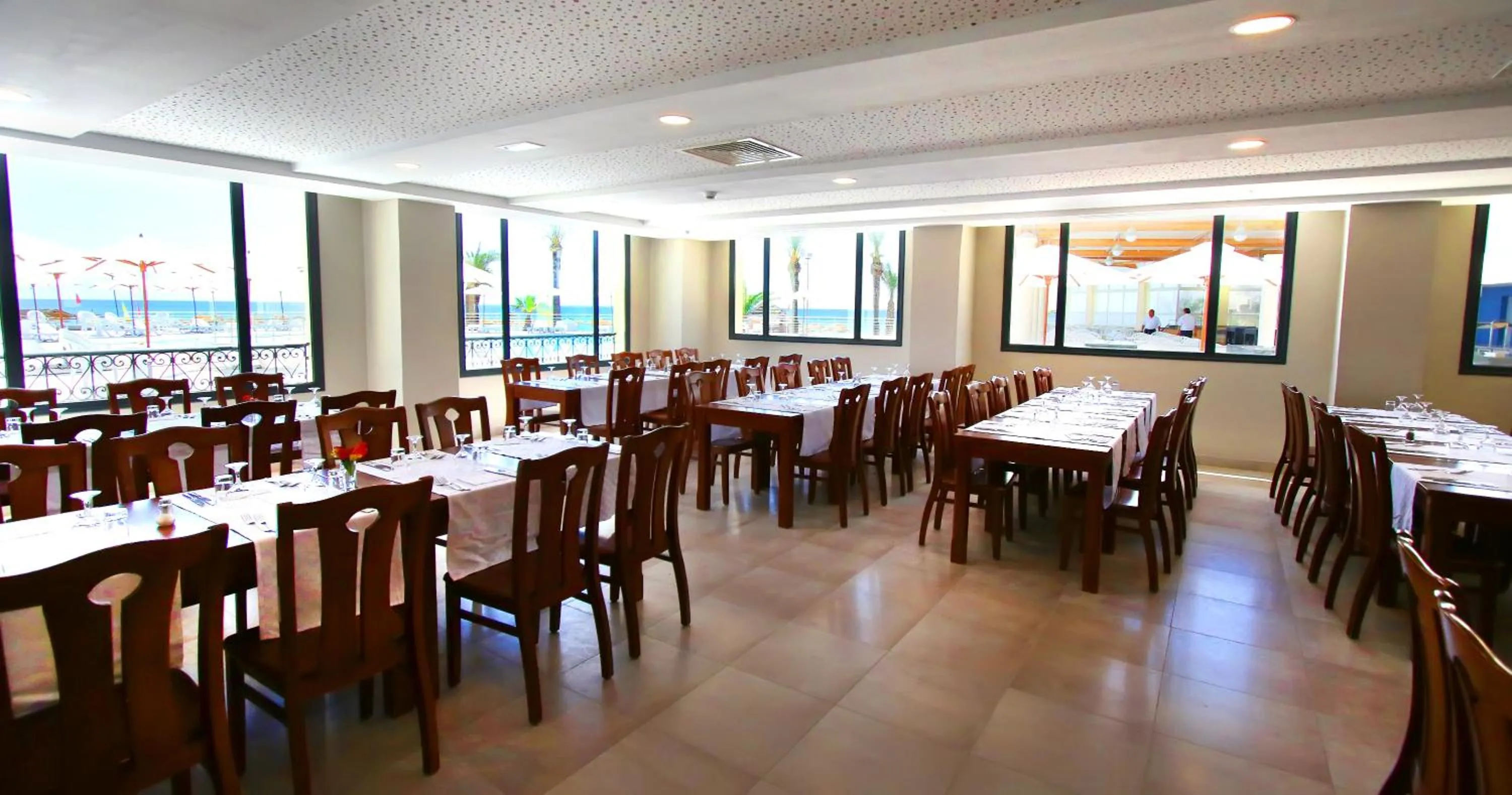 Restaurant/places to eat in Omar Khayam Resort & Aqua Park