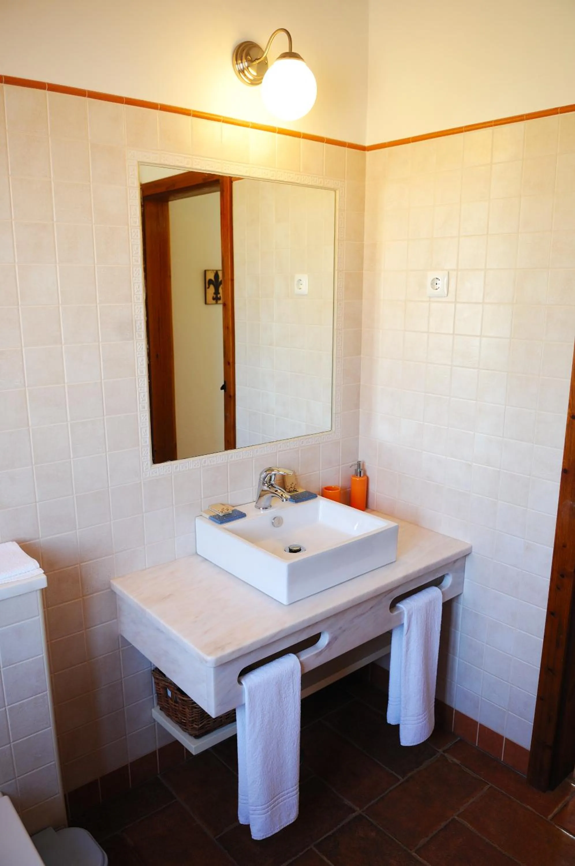 Bathroom in Monte Da Galrixa