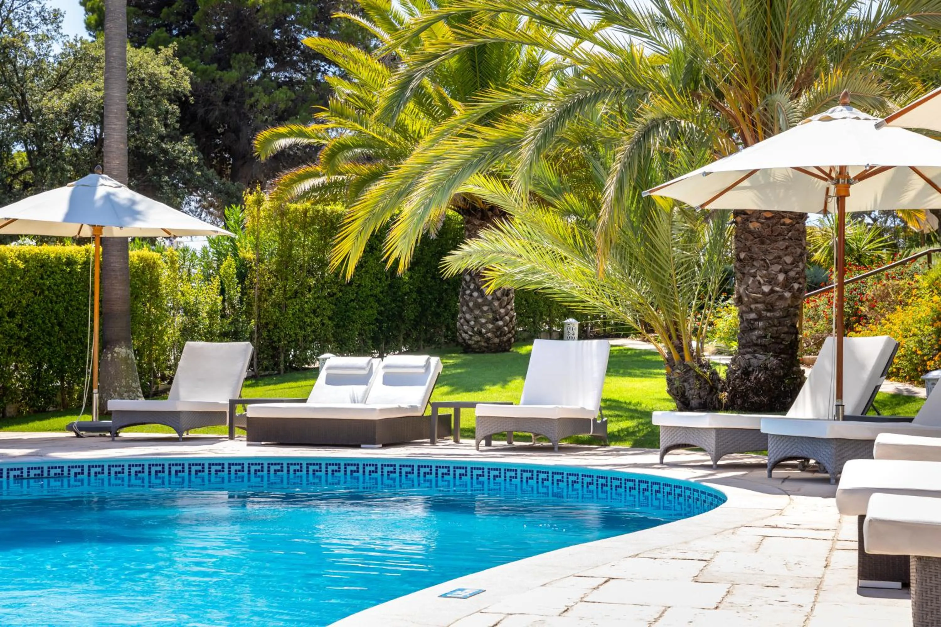 Swimming pool in Vila Balaia - Luxury Boutique Villas