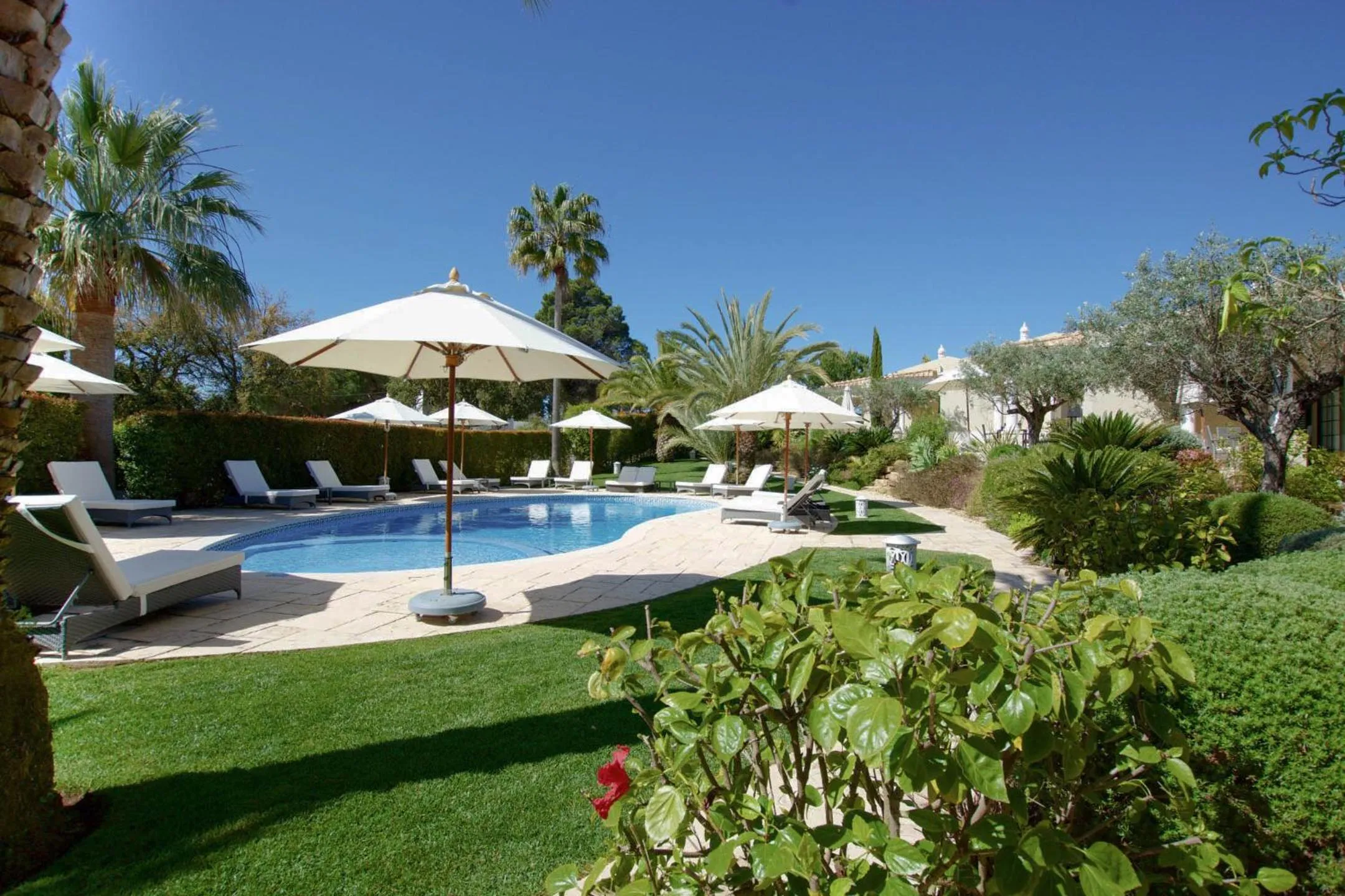 Garden in Vila Balaia - Luxury Boutique Villas