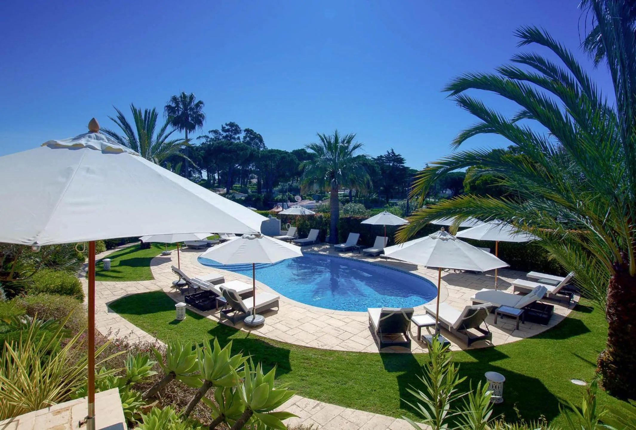 Garden in Vila Balaia - Luxury Boutique Villas