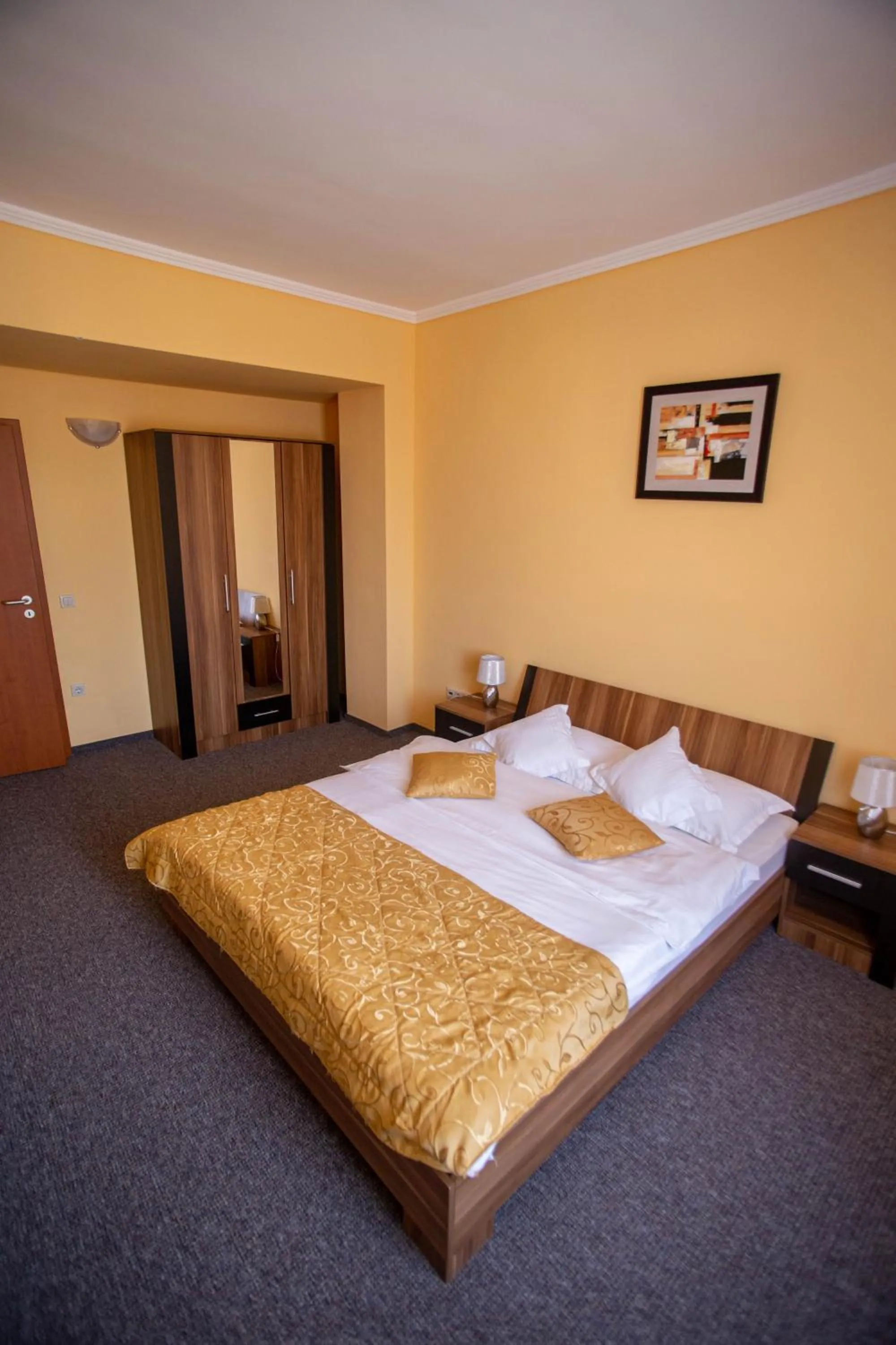 Bed in Hotel Alexandra