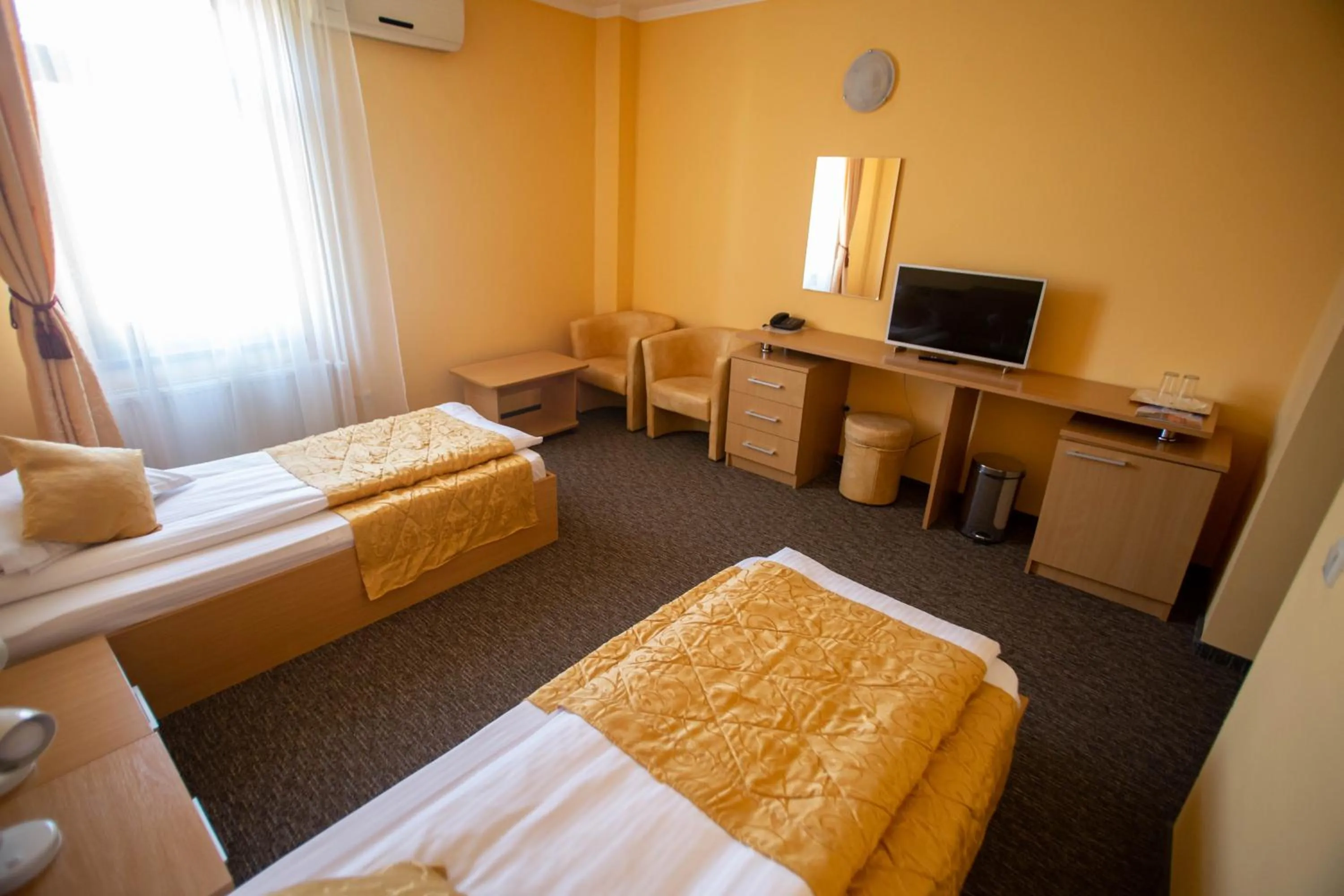 Bed in Hotel Alexandra