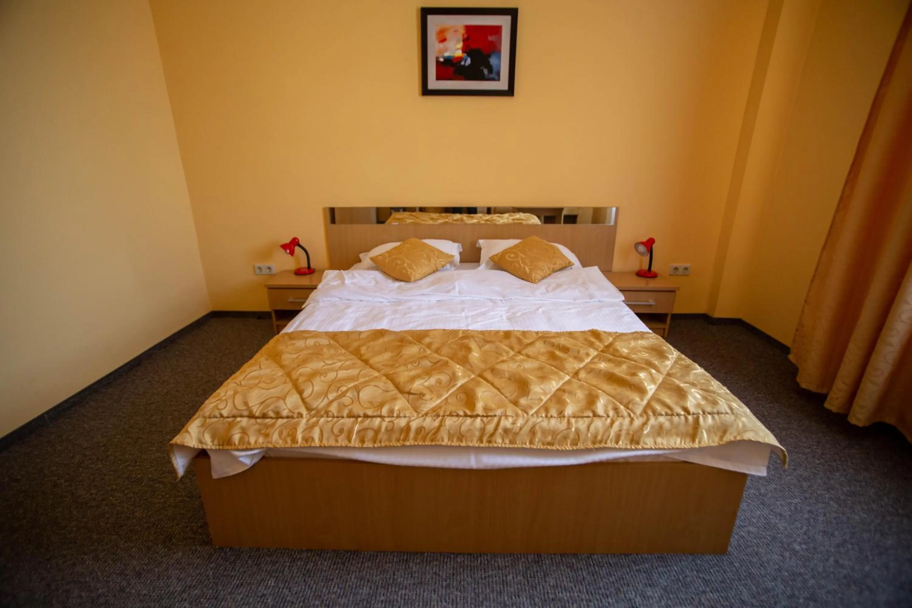 Bed in Hotel Alexandra