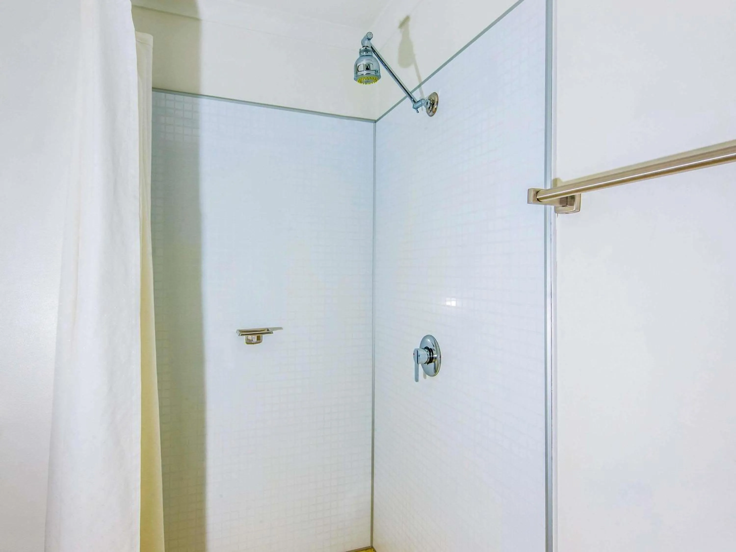 Bedroom in ibis Budget Brisbane Airport