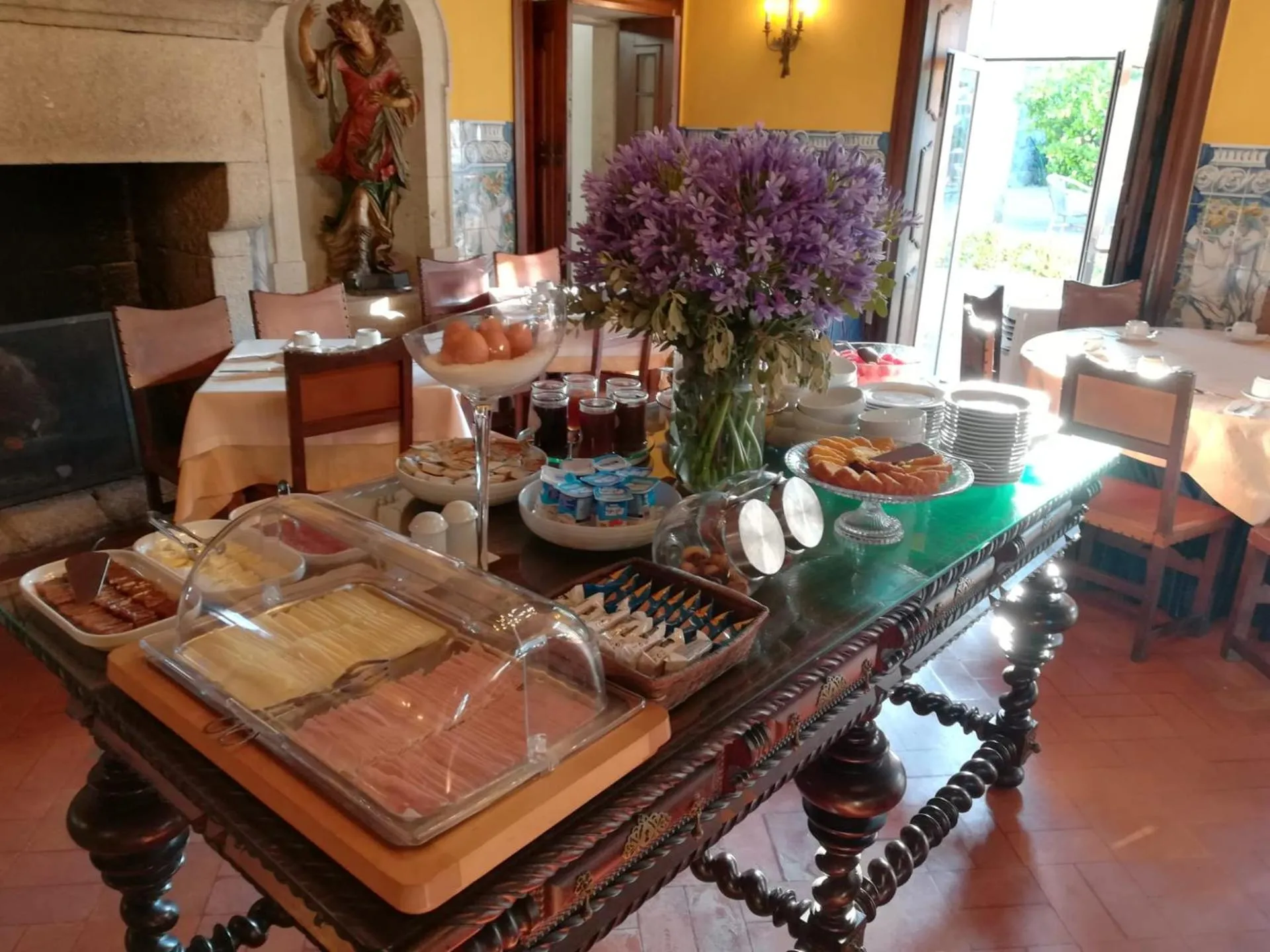 Breakfast in Boega Hotel