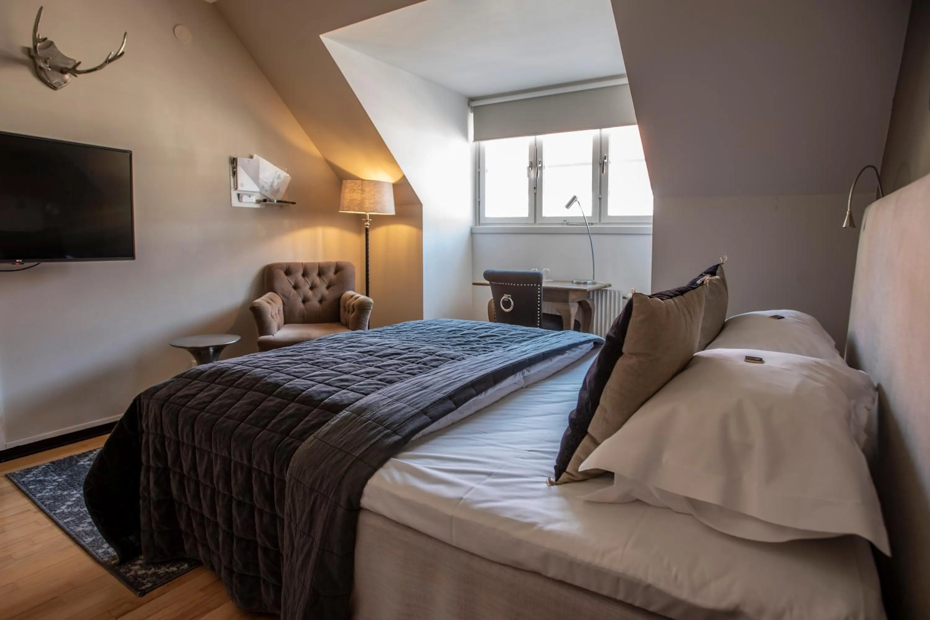 Photo of the whole room, Bed in V Hotel Helsingborg; BW Premier Collection