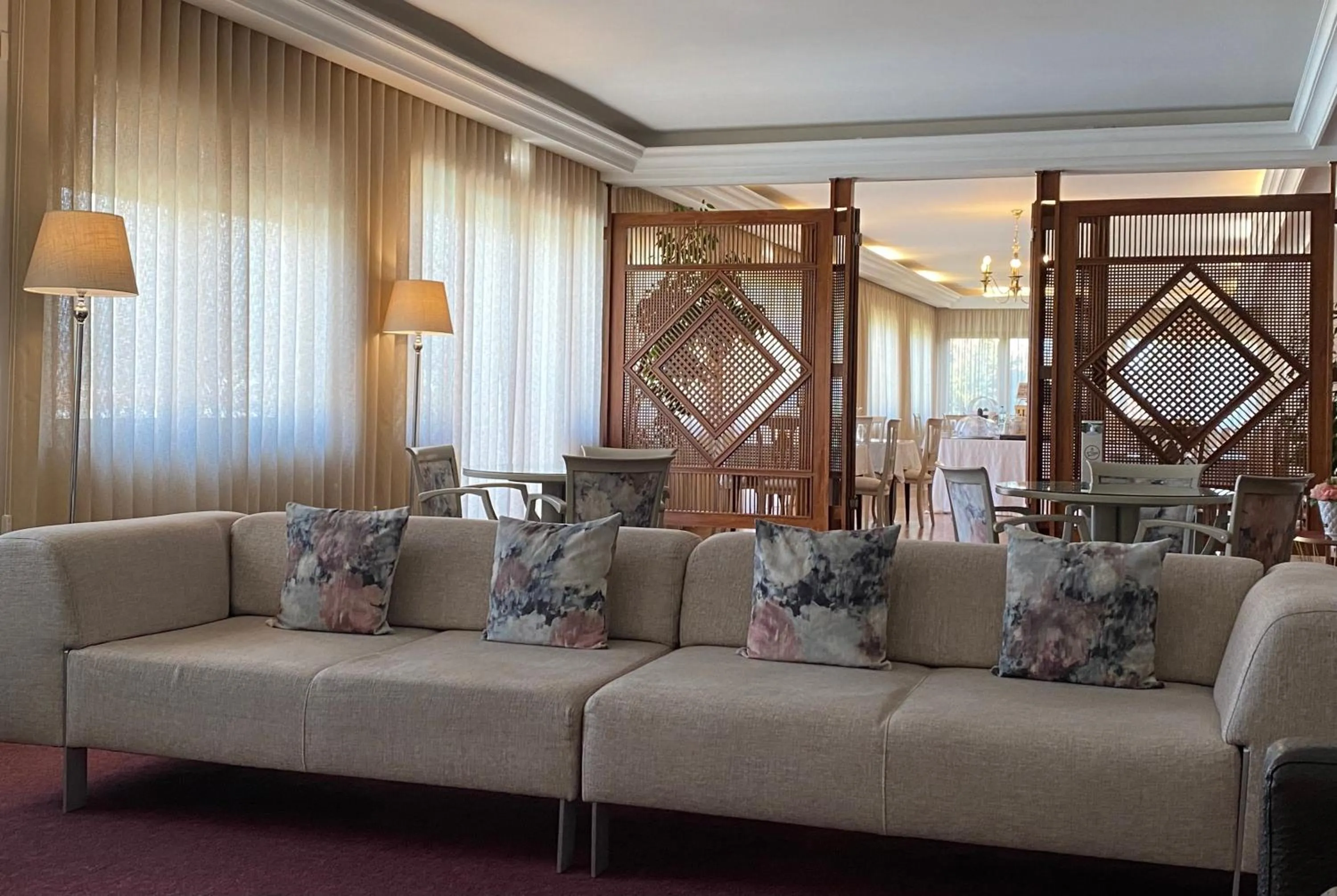 Communal lounge/ TV room in Hotel SJ