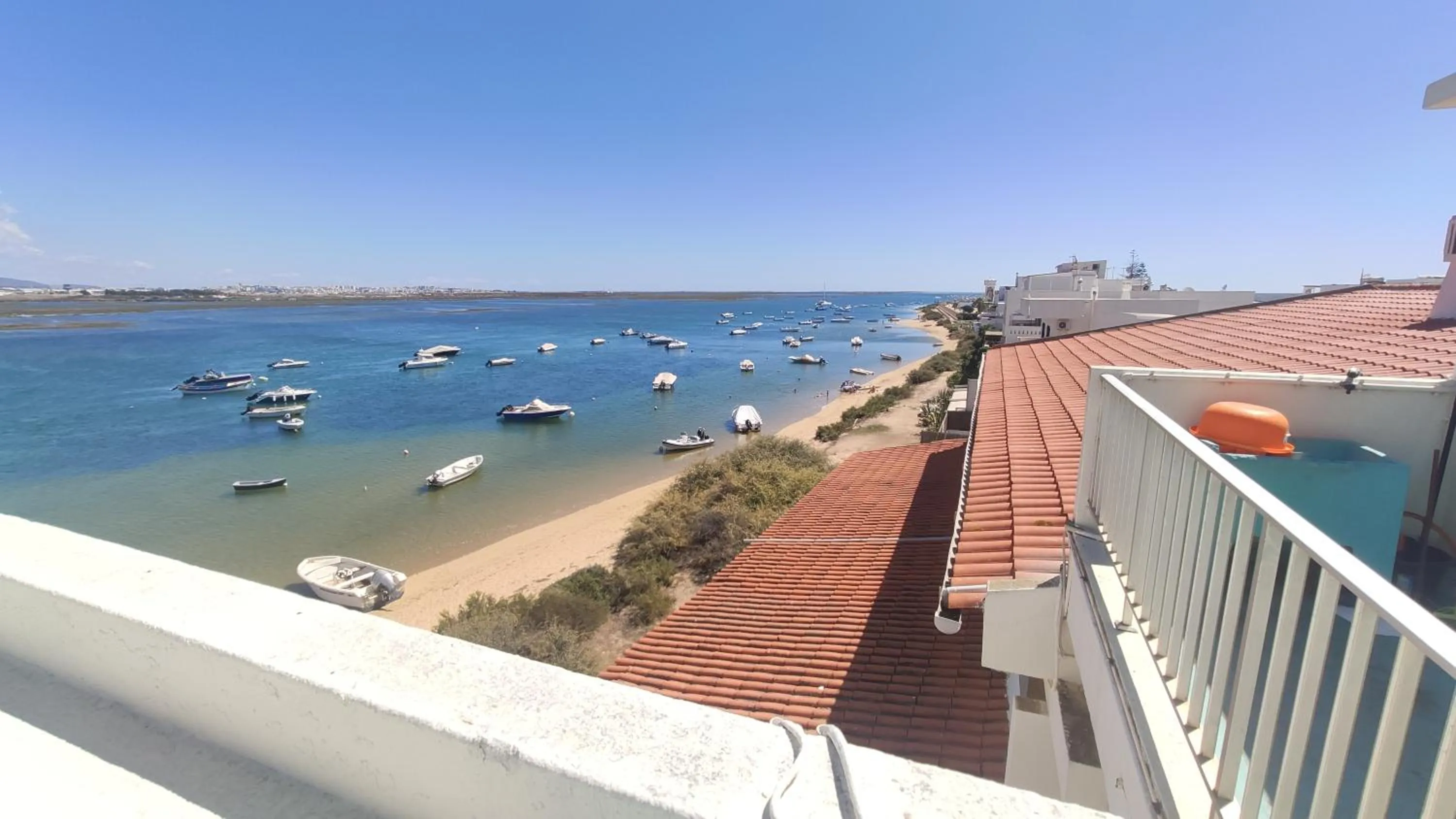 Solarium in Aeromar Beach Hotel
