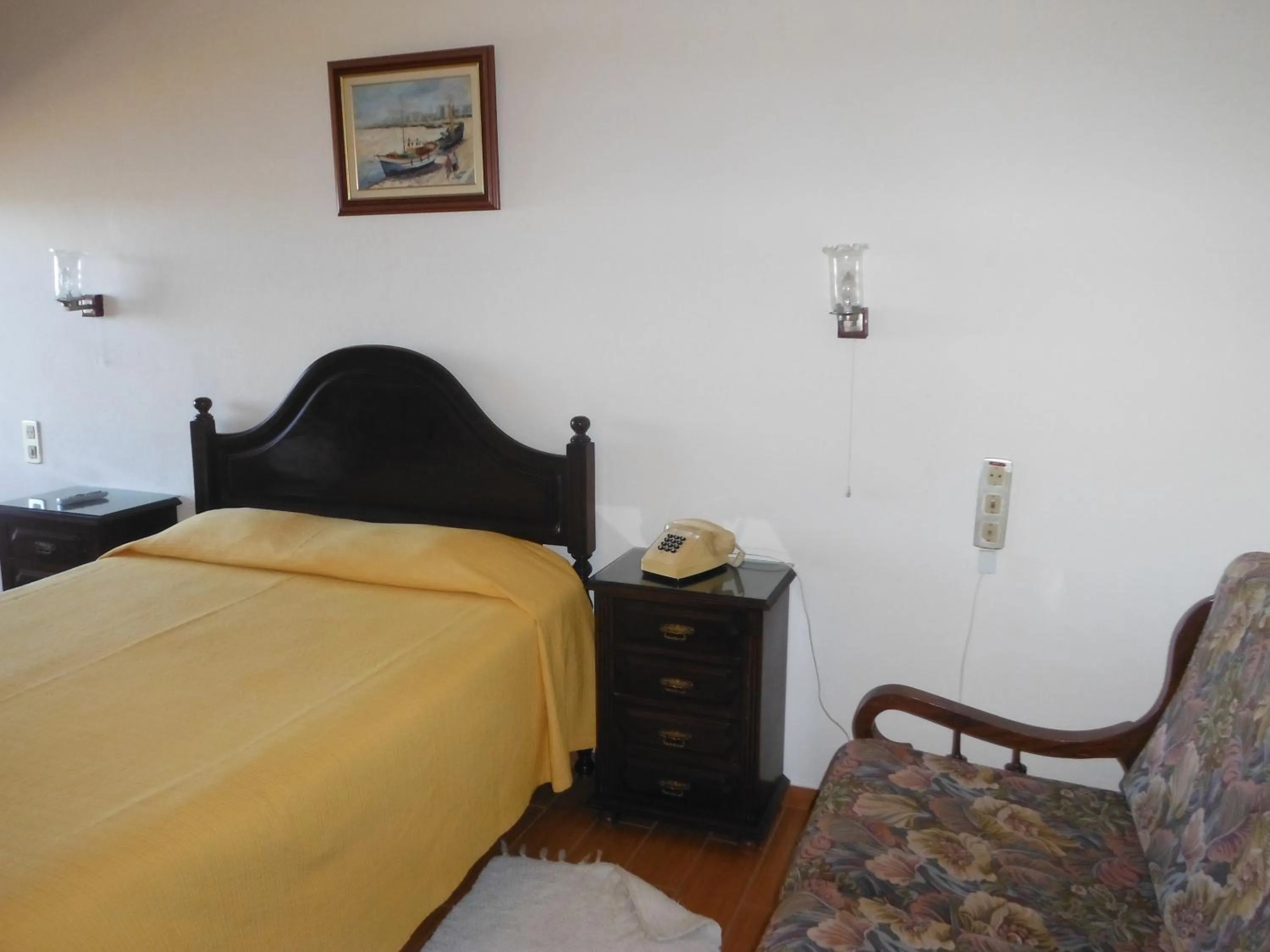 Bedroom, Bed in Aeromar Beach Hotel