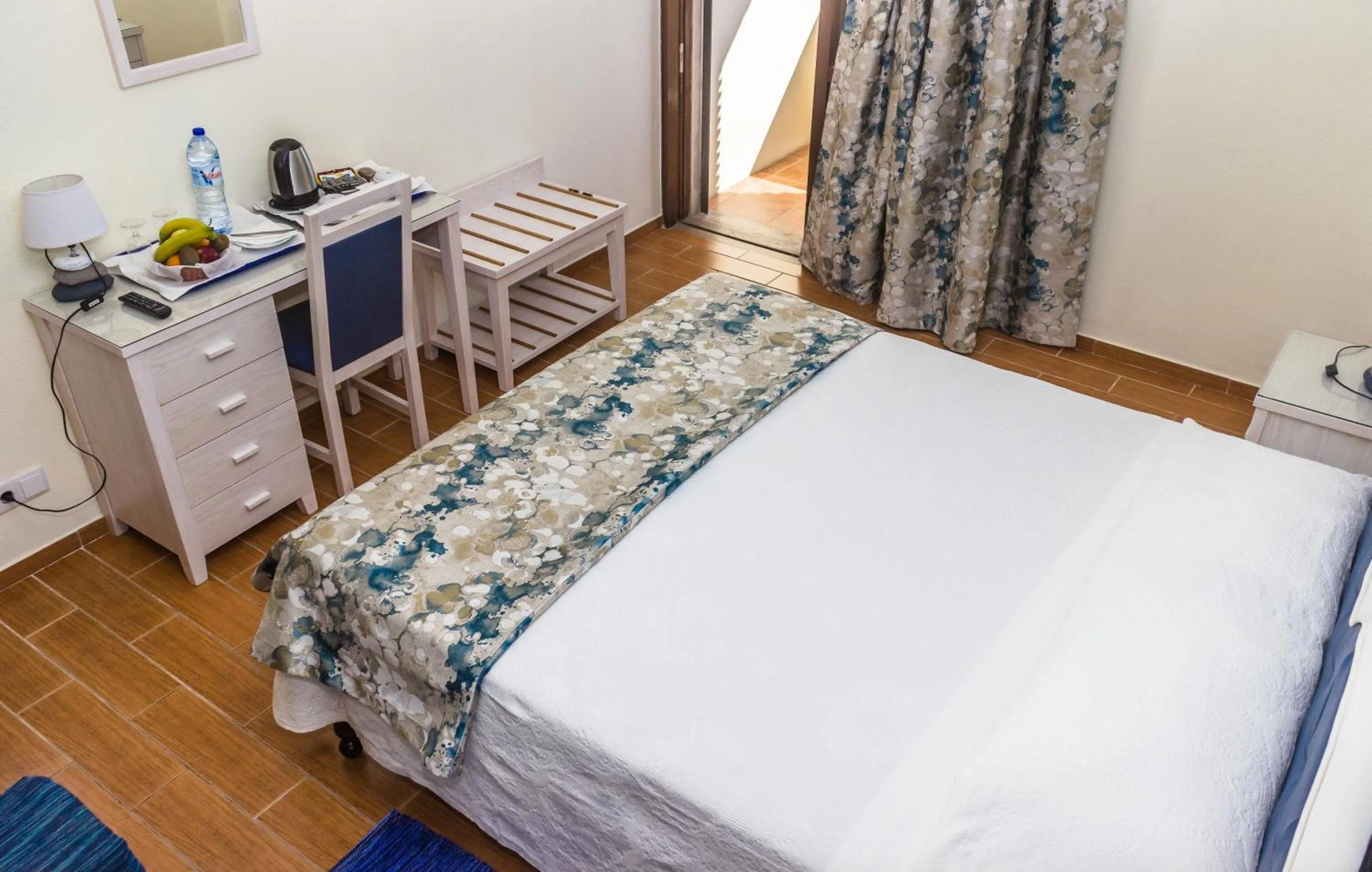 Bedroom, Bed in Aeromar Beach Hotel