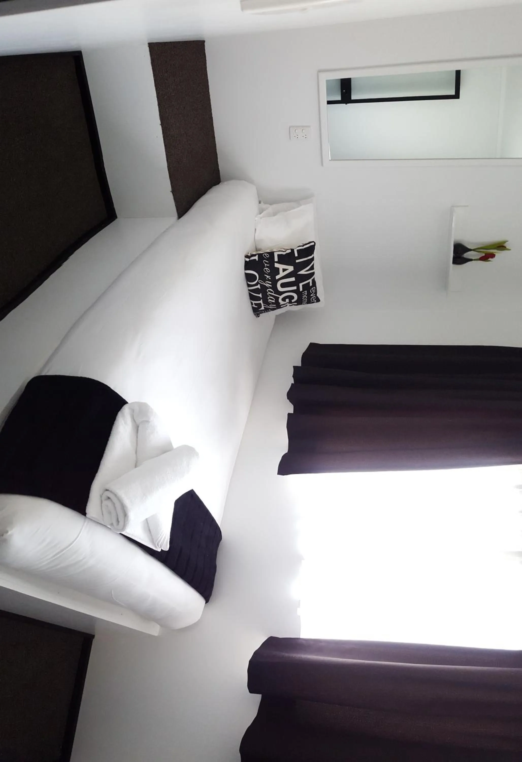 Day, Bed in Alcamo Motel