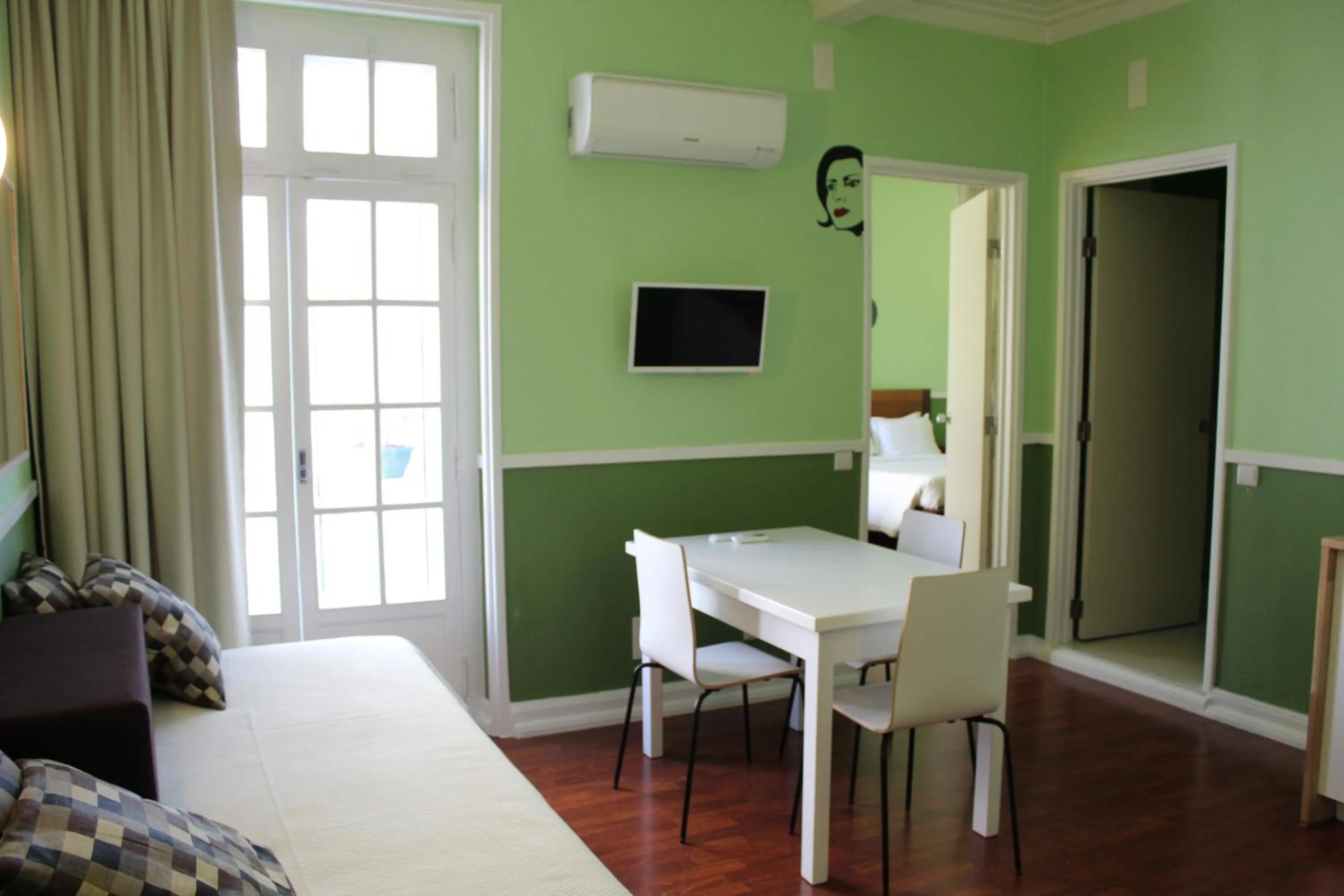 TV and multimedia, Bed in Hotel Leiria Classic