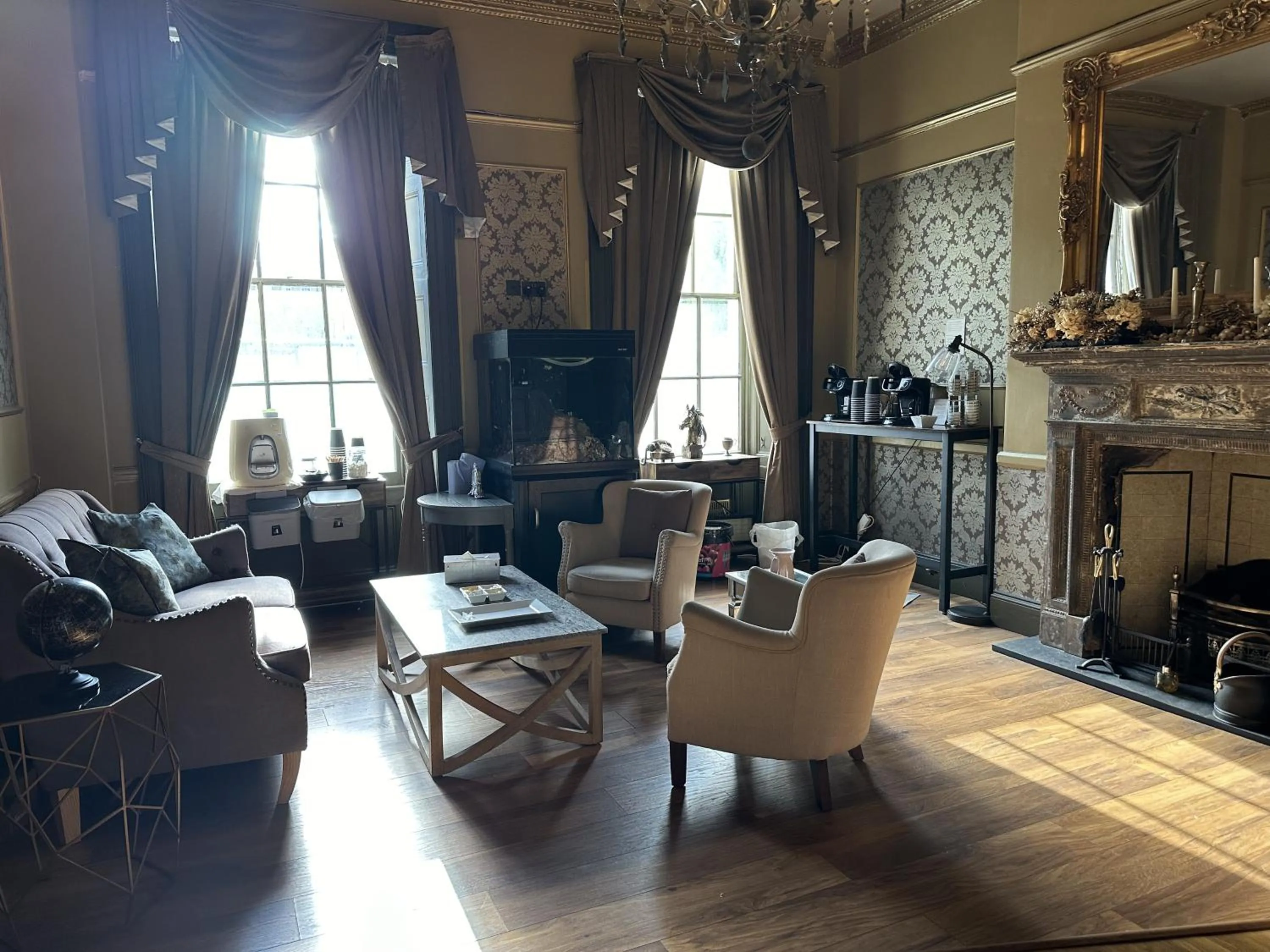 Lobby or reception in Somerset Hotel Baker Street London