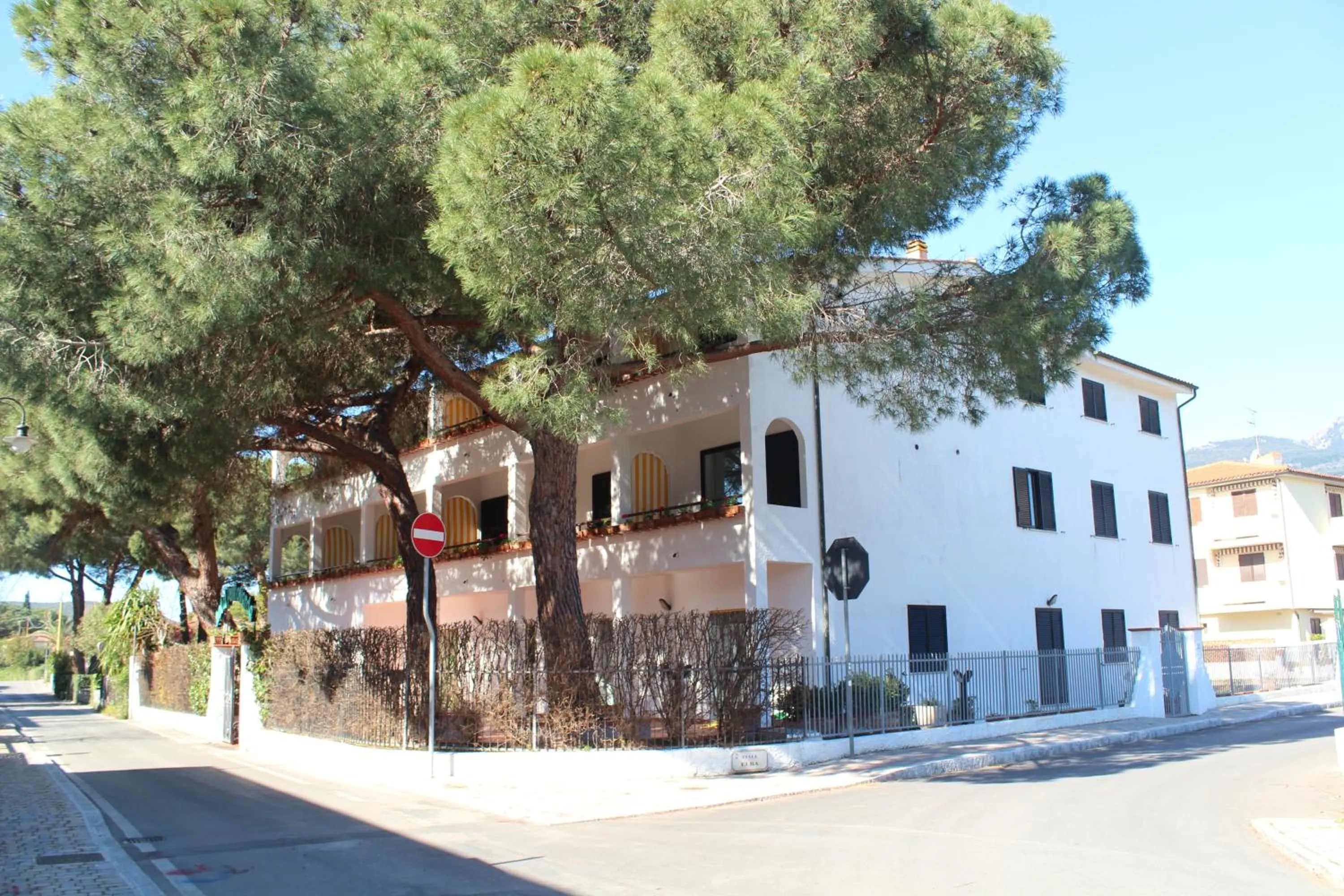 Property building in Hotel Punto Verde