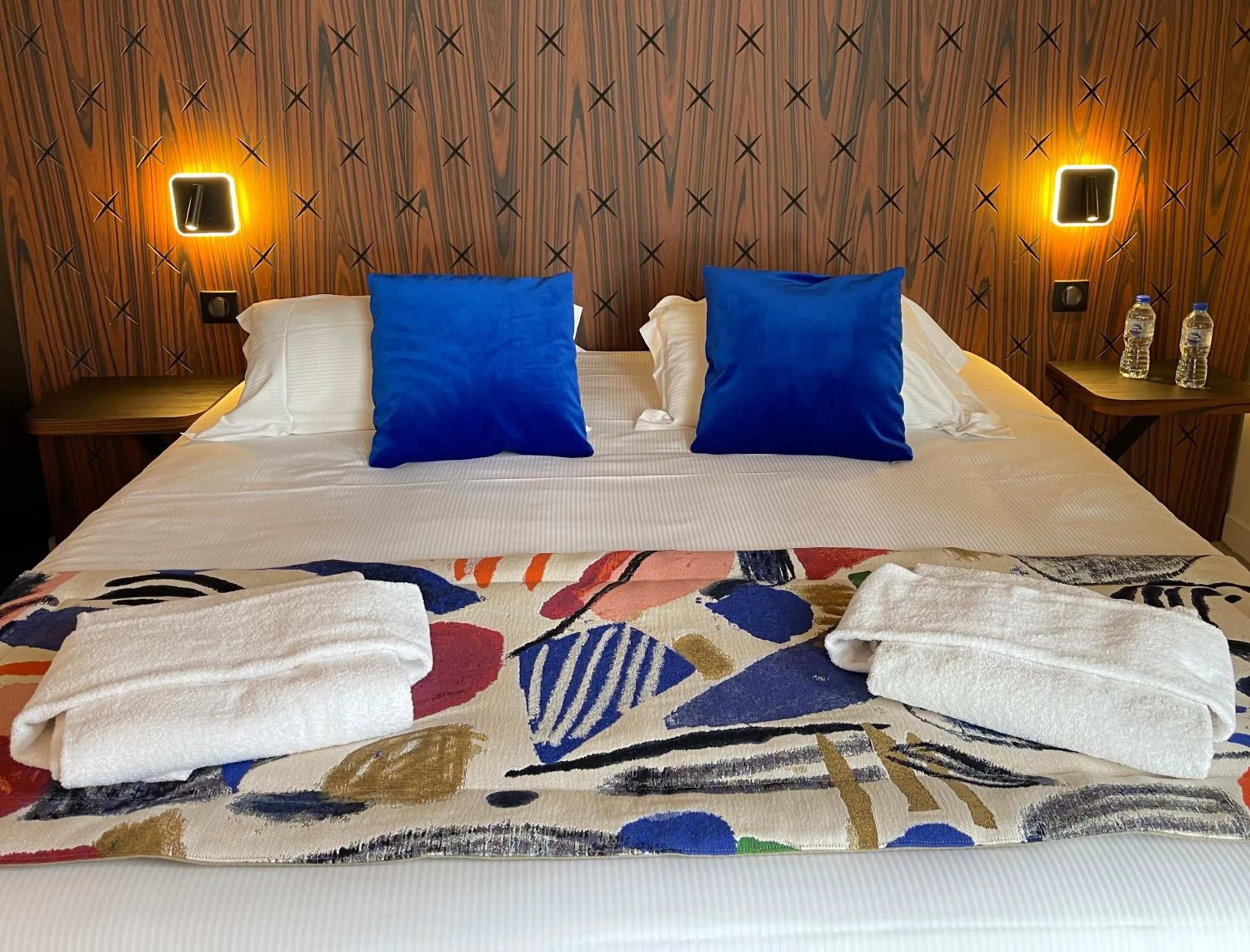 Bedroom, Bed in Dormy House