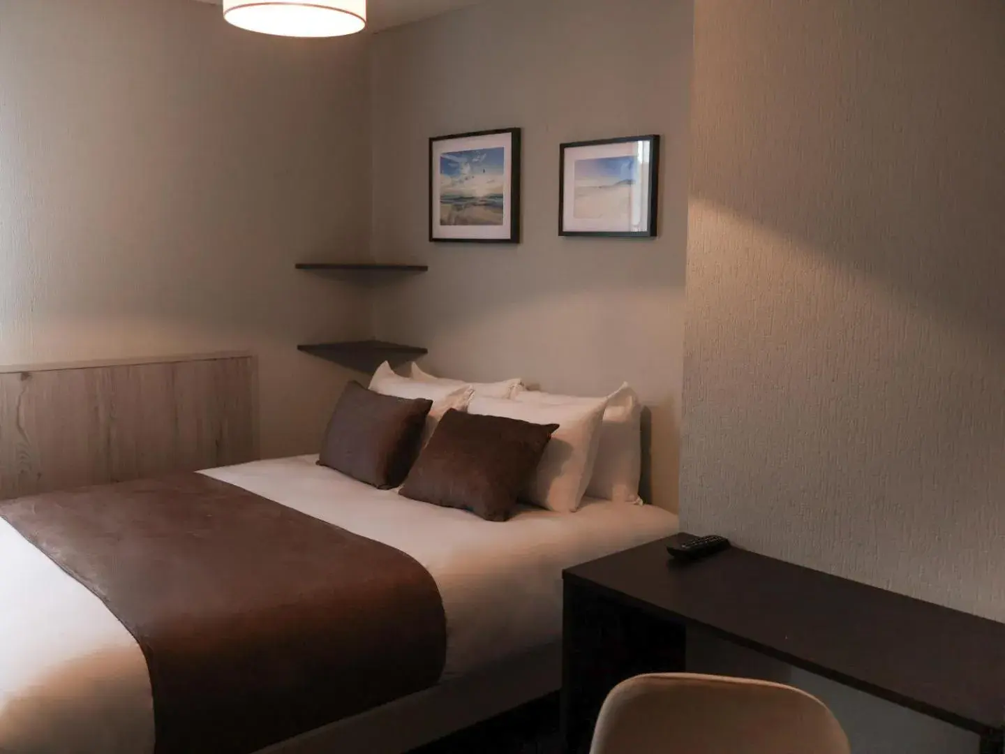 Bedroom, Bed in Rinascitel Larmor Plage Bedroom, Bed in Rinascitel Larmor Plage