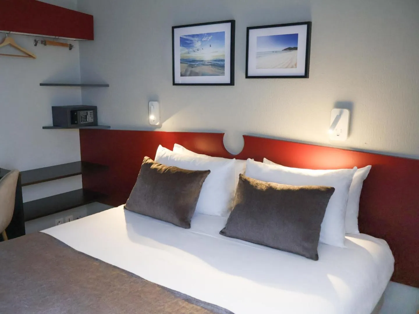 Bedroom, Bed in Rinascitel Larmor Plage