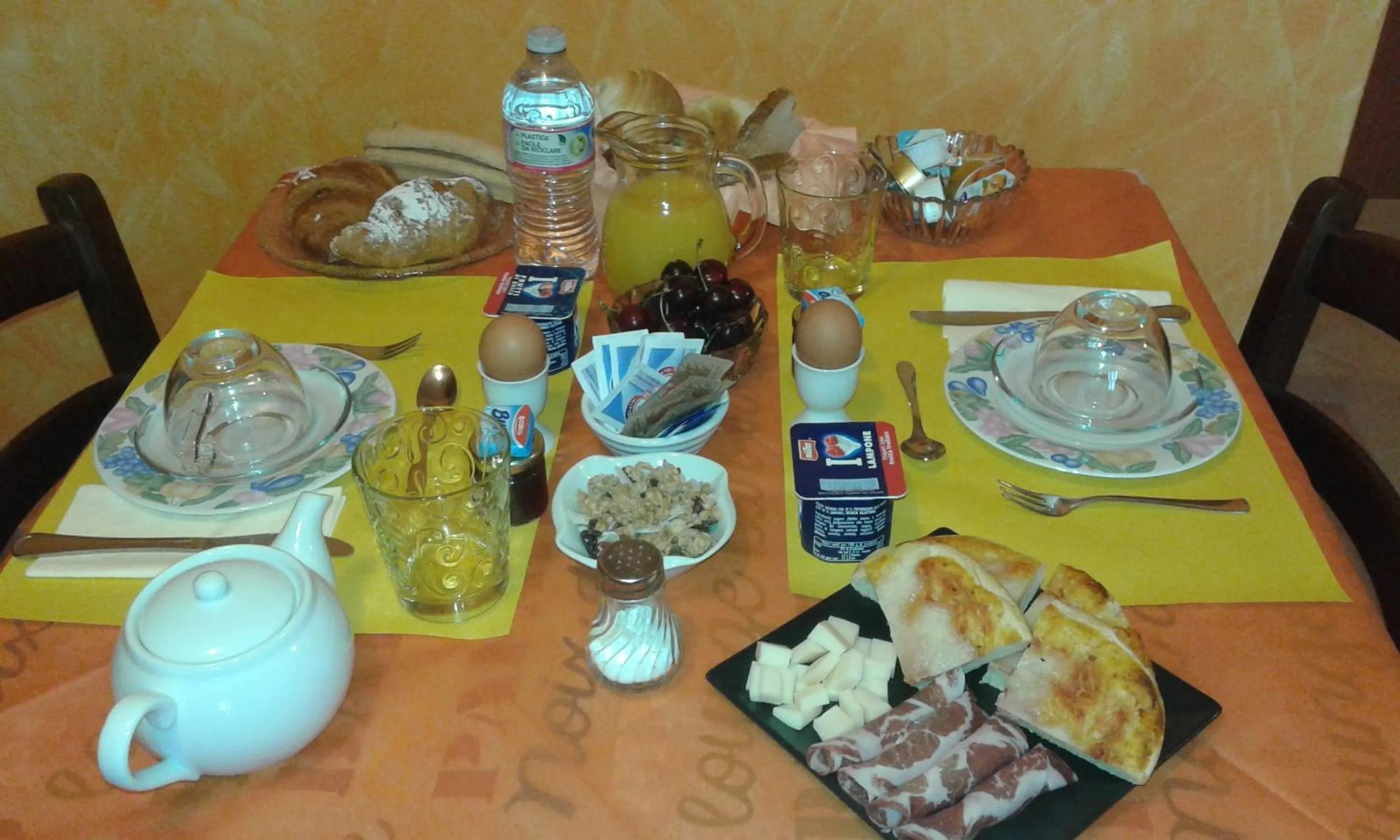 Food and drinks in B&B Il Girasole