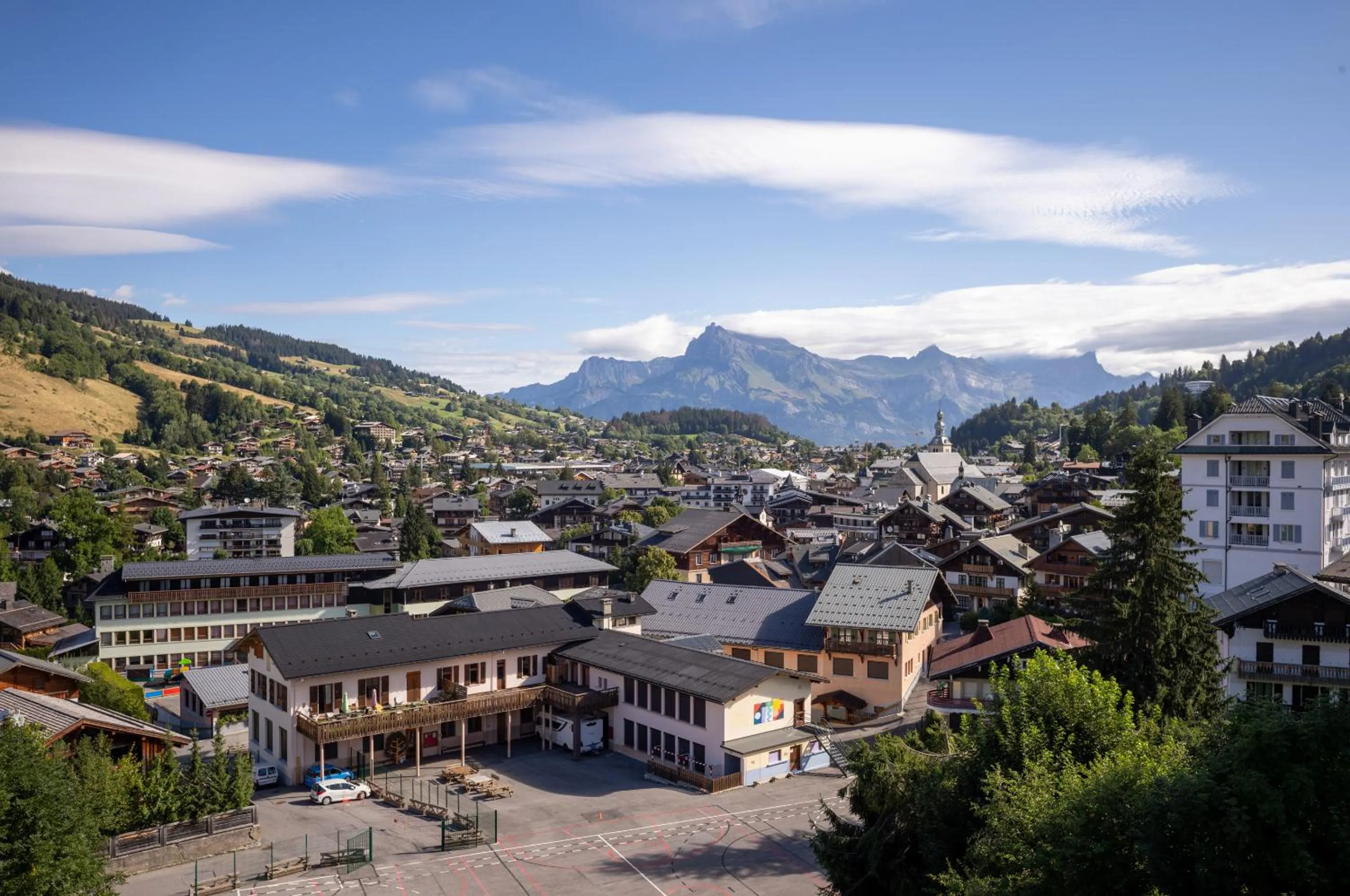Mountain view in Au Coin Du Feu