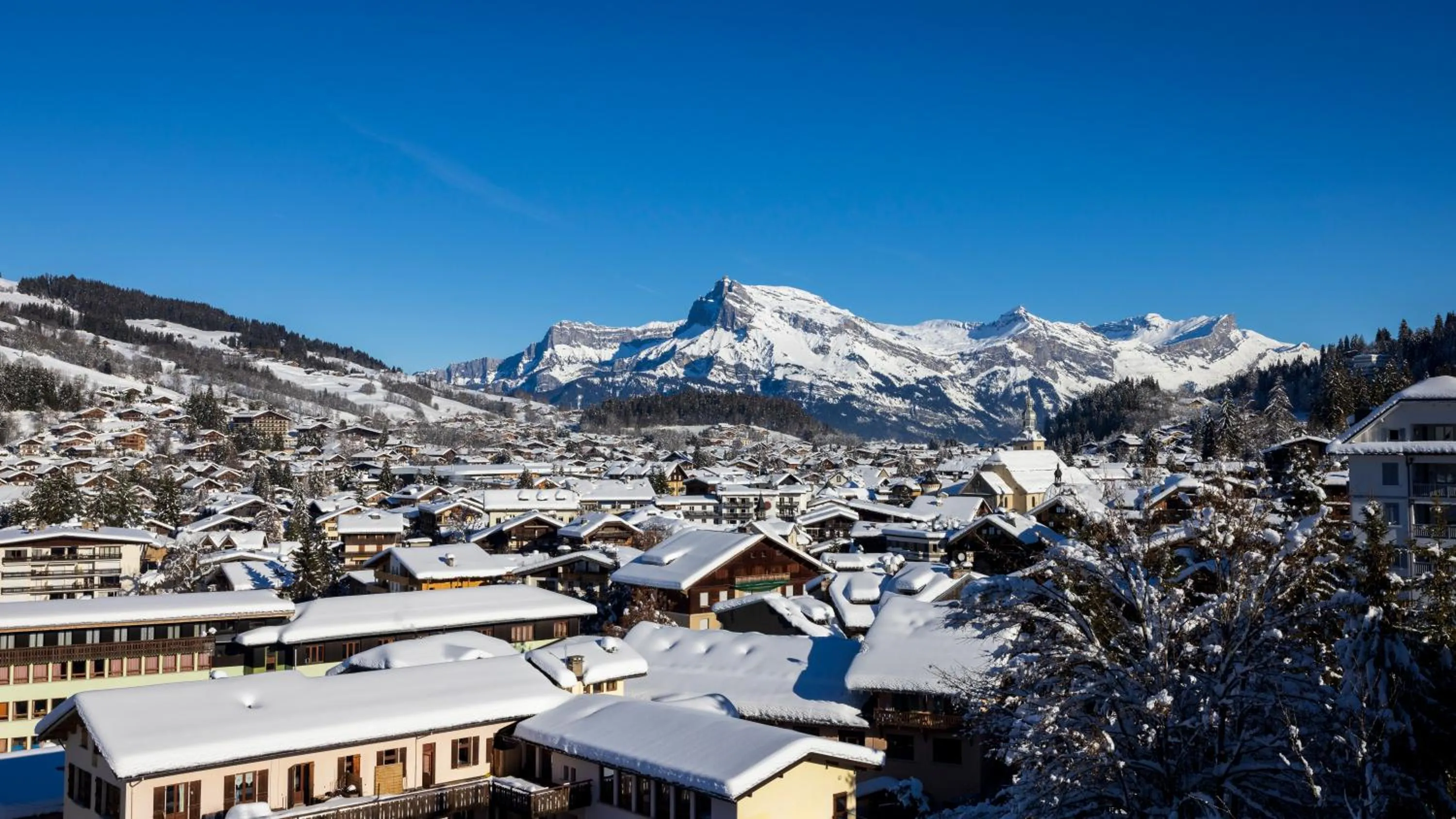City view in Au Coin Du Feu
