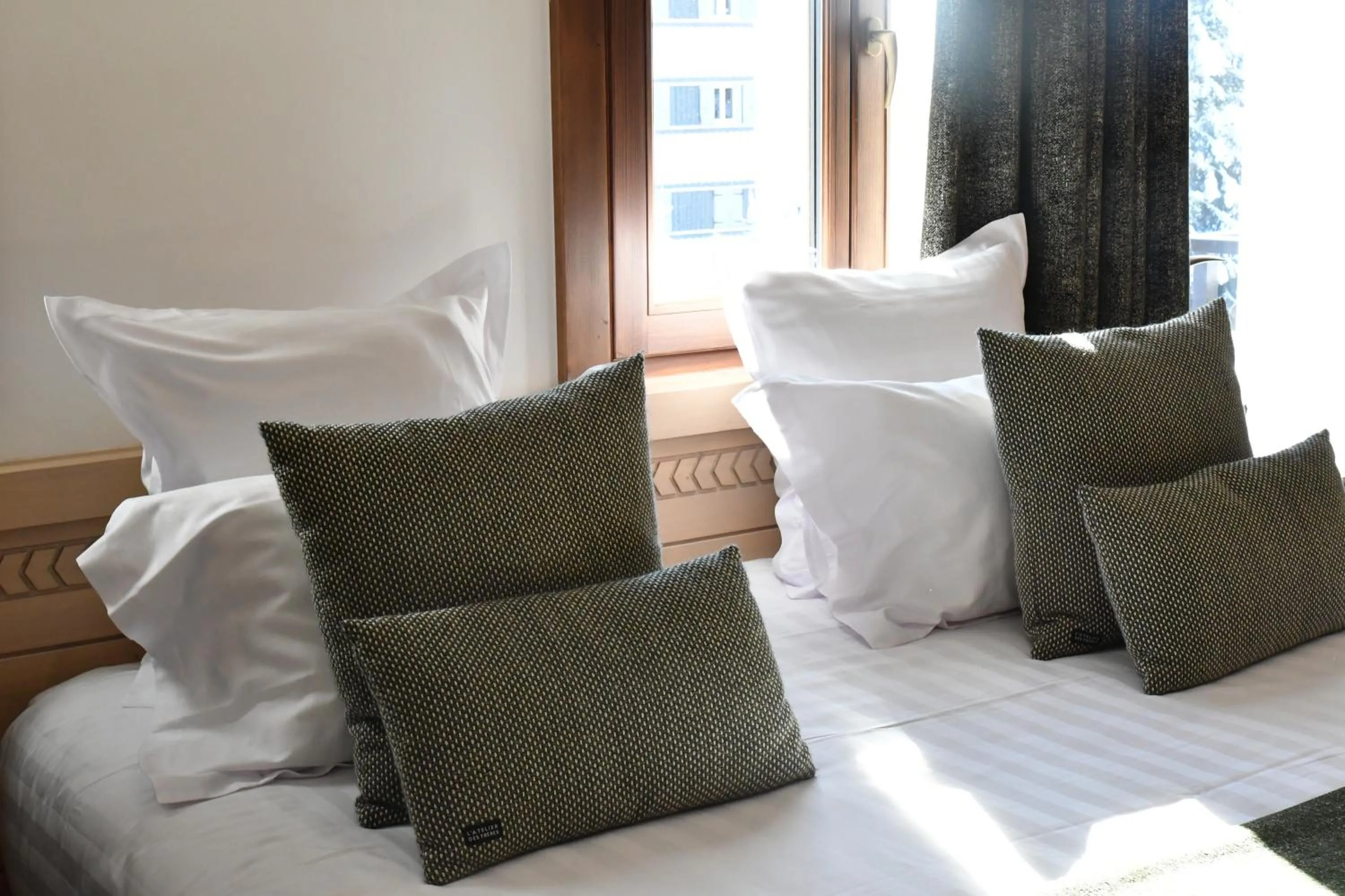 Decorative detail, Bed in Au Coin Du Feu