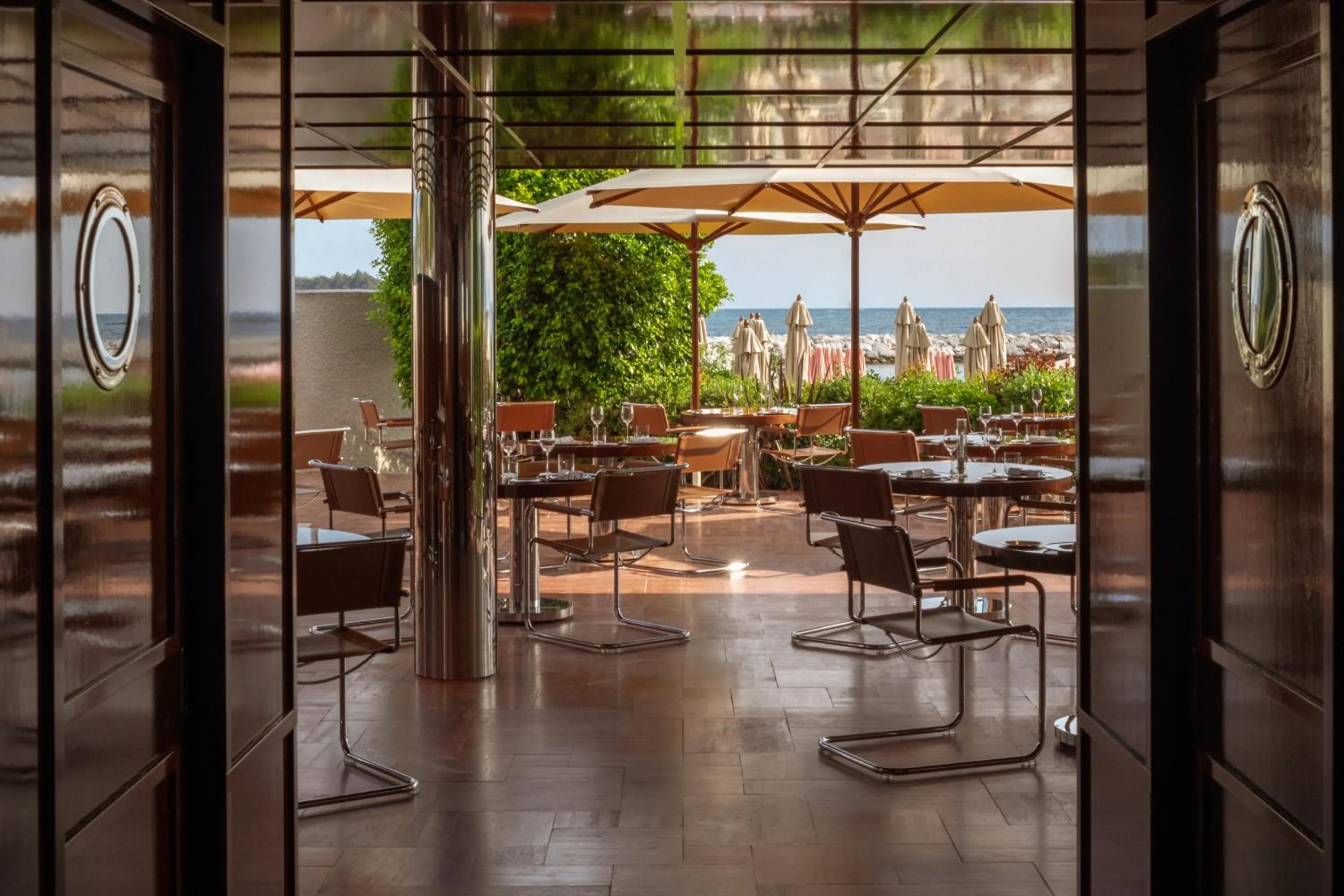 Restaurant/places to eat in Cap d'Antibes Beach Hotel