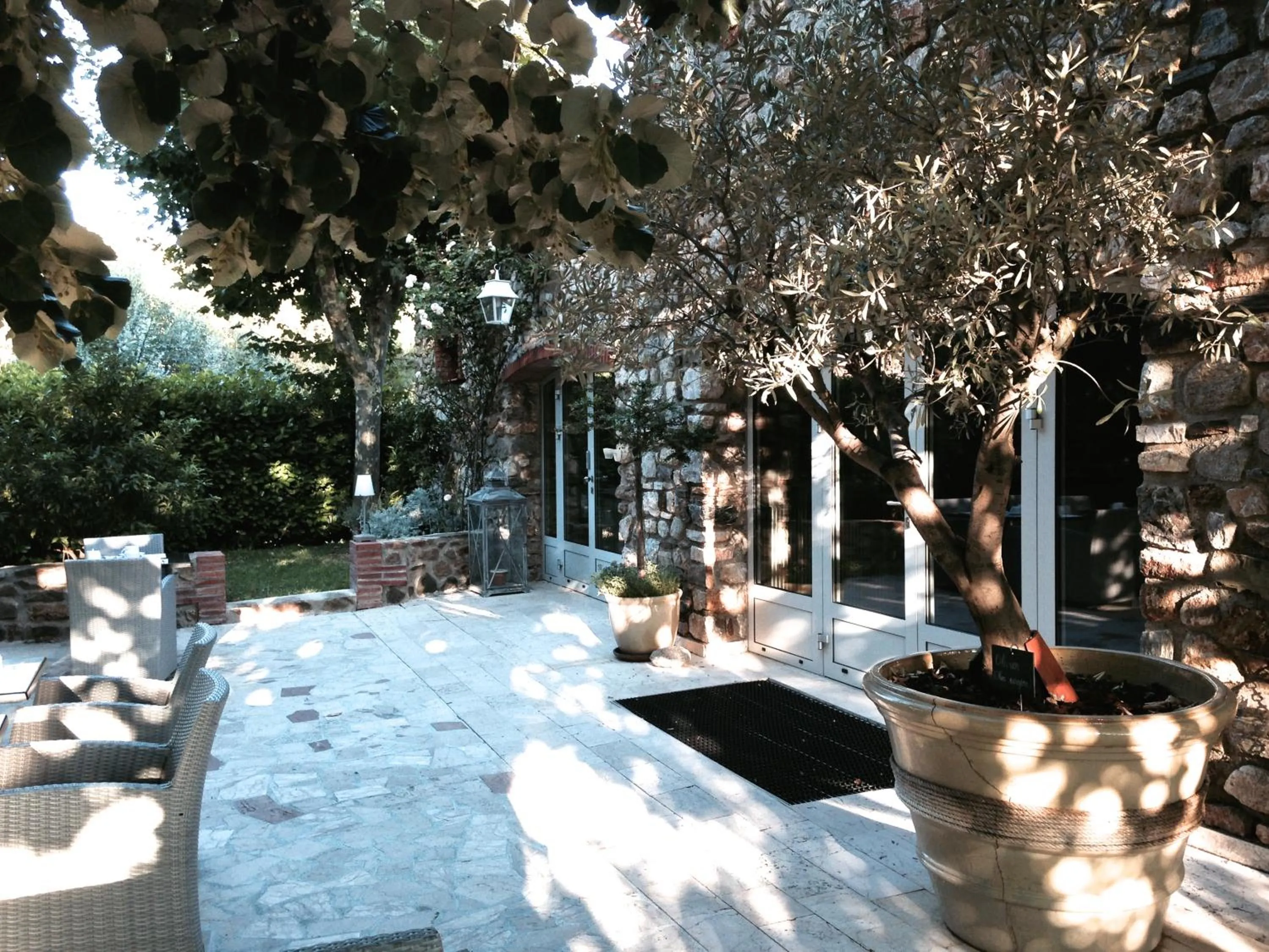 Facade/entrance in Le Relais Des Chartreuses