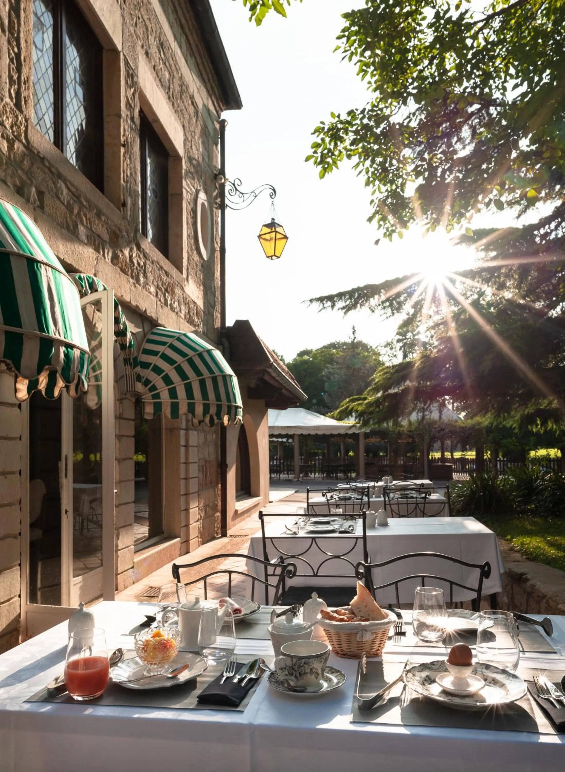 Buffet breakfast in Hôtel La Gentilhommière