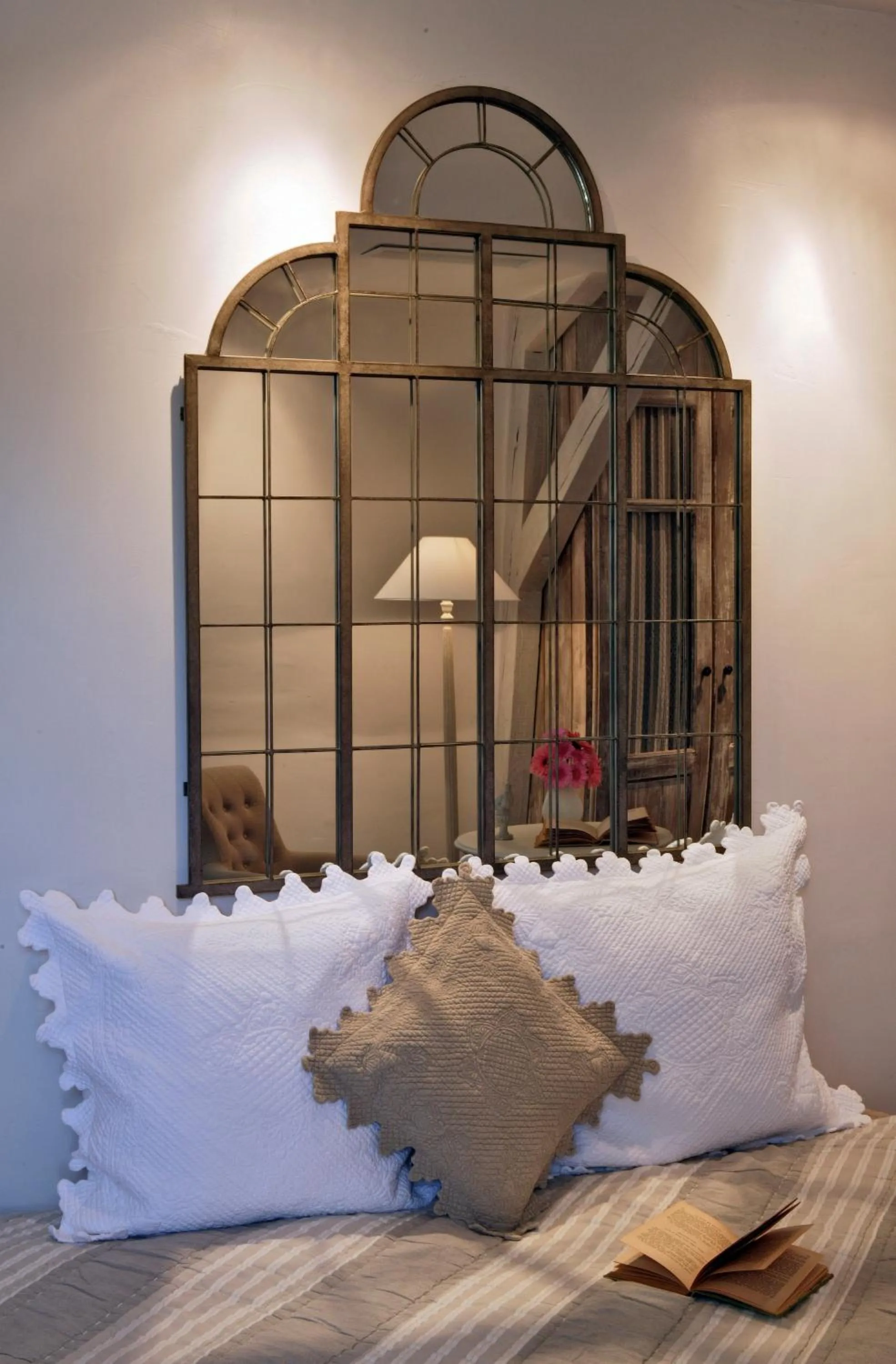 Bed in Les Glycines - Hôtel & Spa - Teritoria