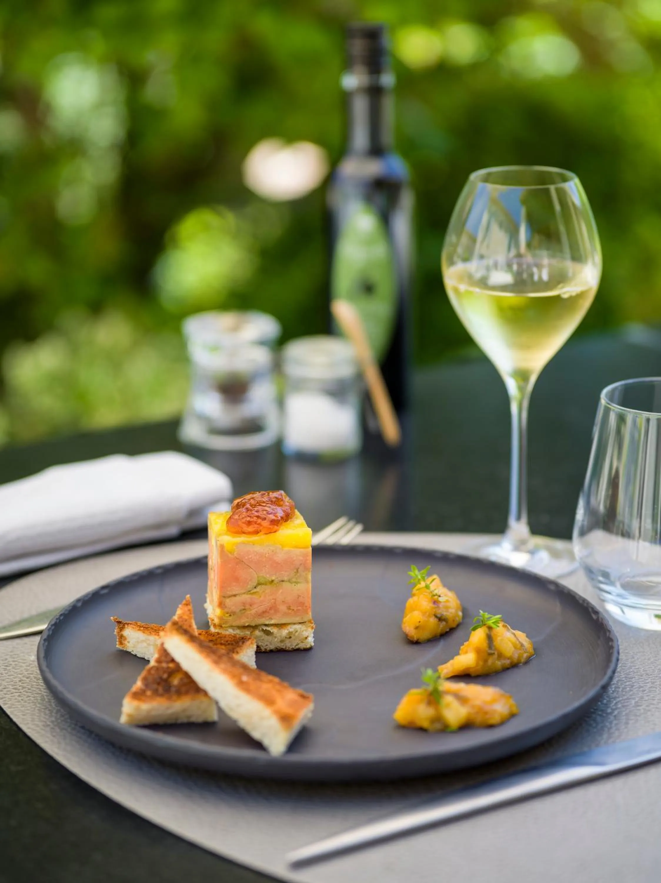 Restaurant/places to eat in Mas de l'Oulivié