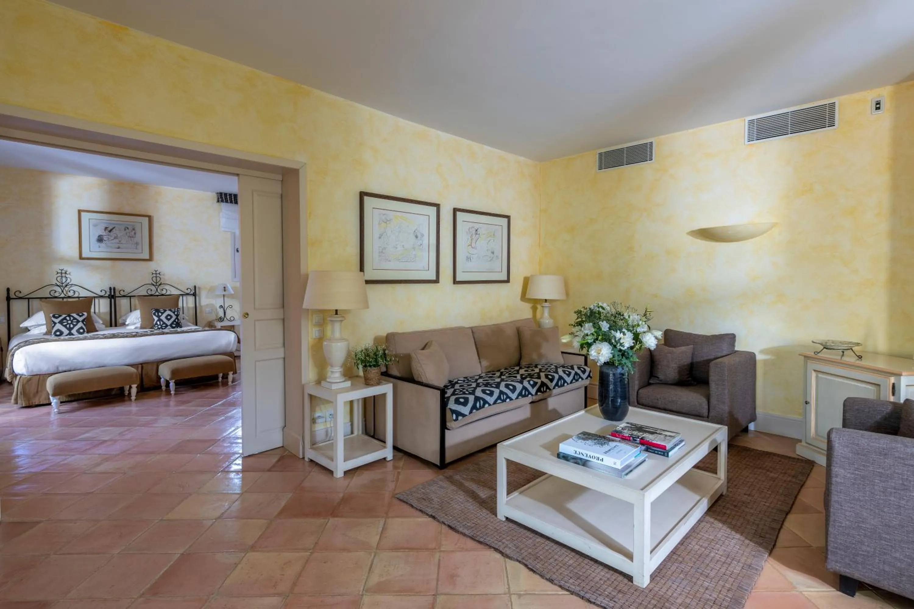 Seating area, Bed in Mas de l'Oulivié