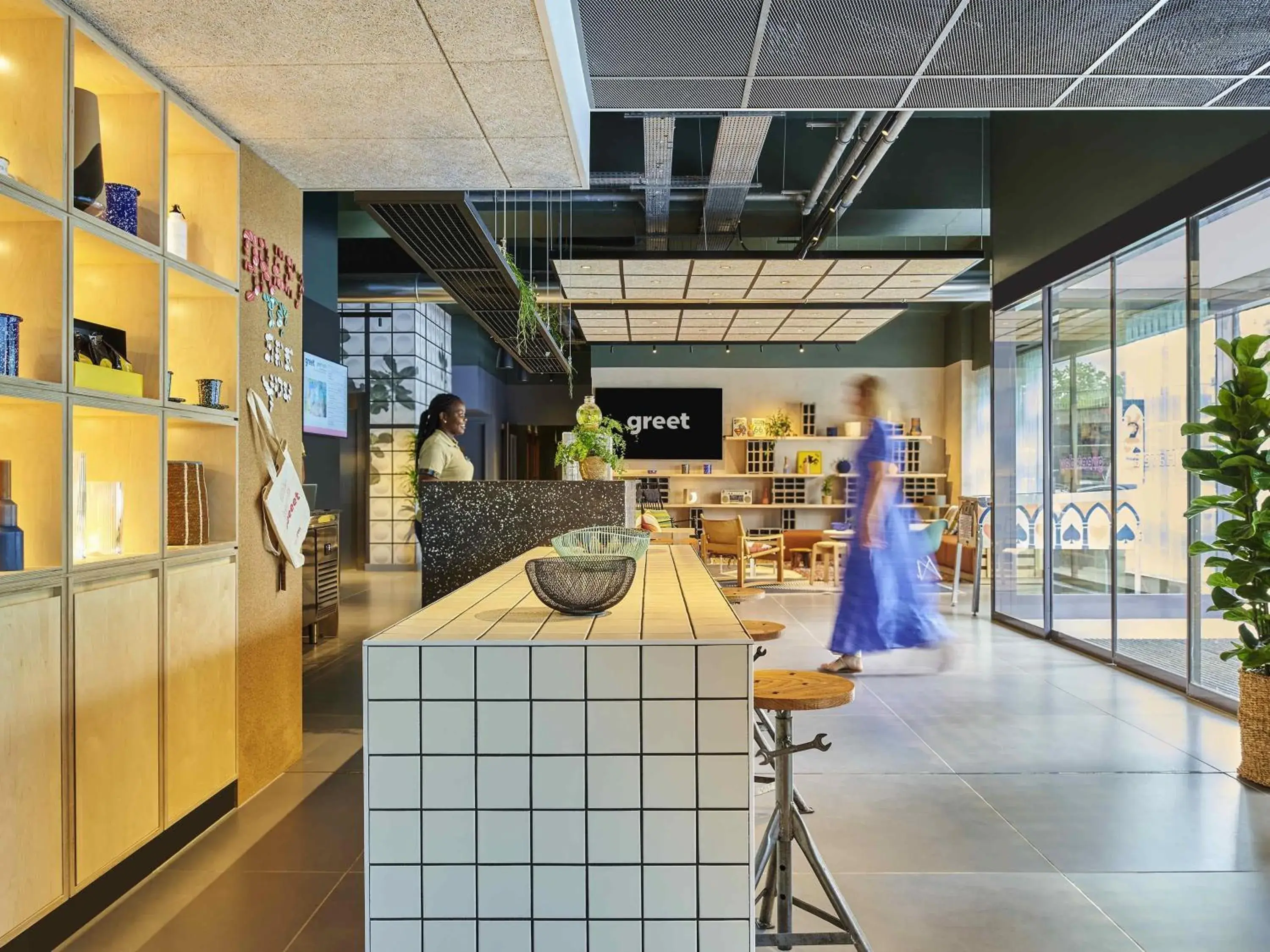 Lounge or bar in Greet Hotel Paris porte de la Chapelle - Aréna Lounge or bar in Greet Hotel Paris porte de la Chapelle - Aréna