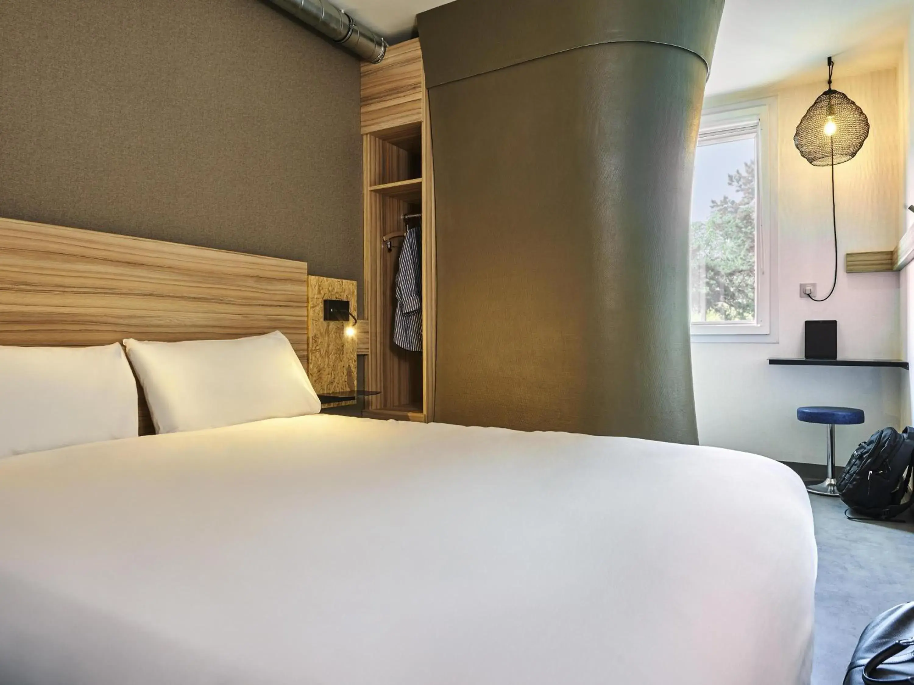 Bedroom, Bed in Greet Hotel Paris porte de la Chapelle - Aréna Bedroom, Bed in Greet Hotel Paris porte de la Chapelle - Aréna