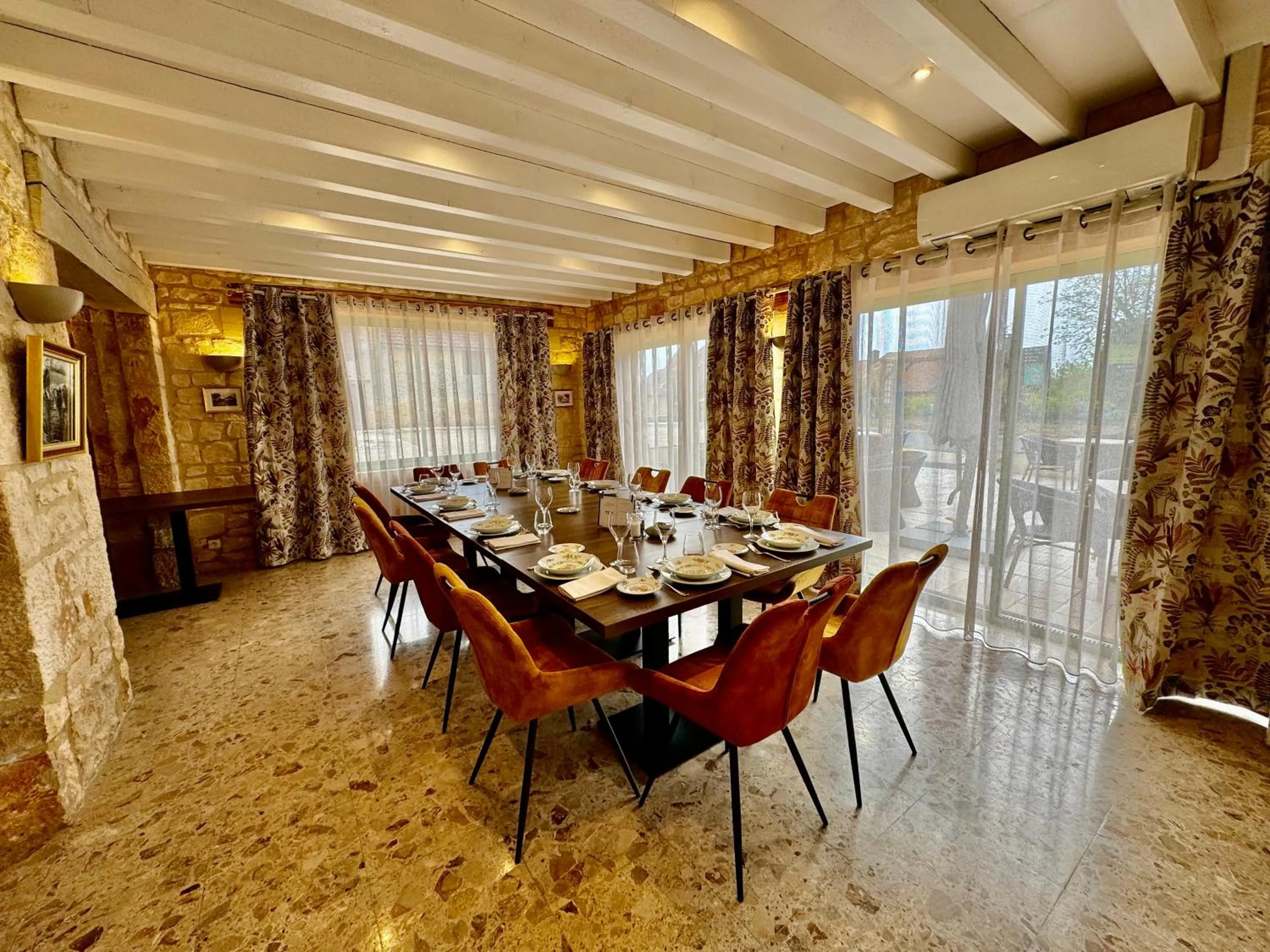 Restaurant/places to eat in Hotel Restaurant Laborderie