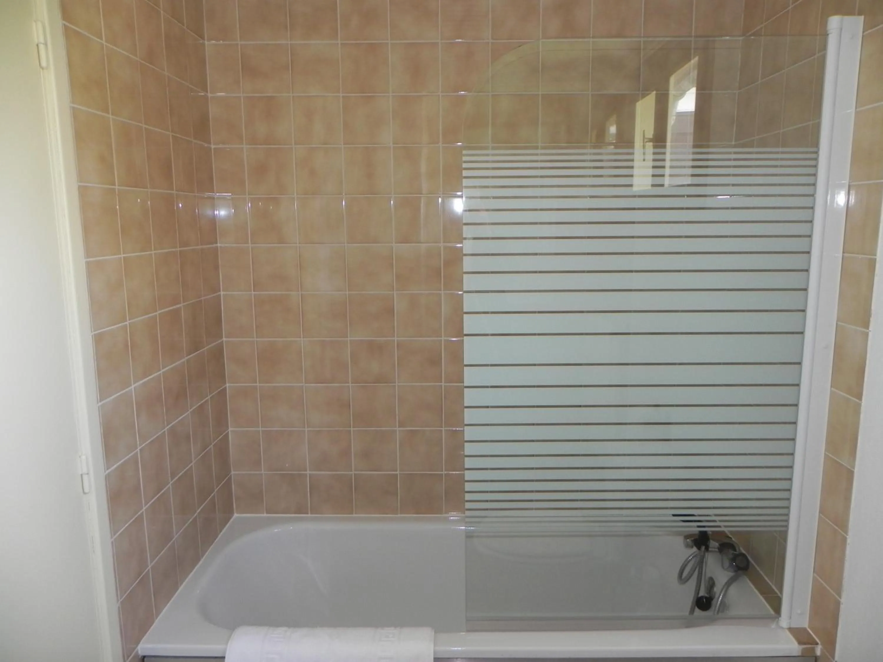 Bathroom in Hotel Les Pins