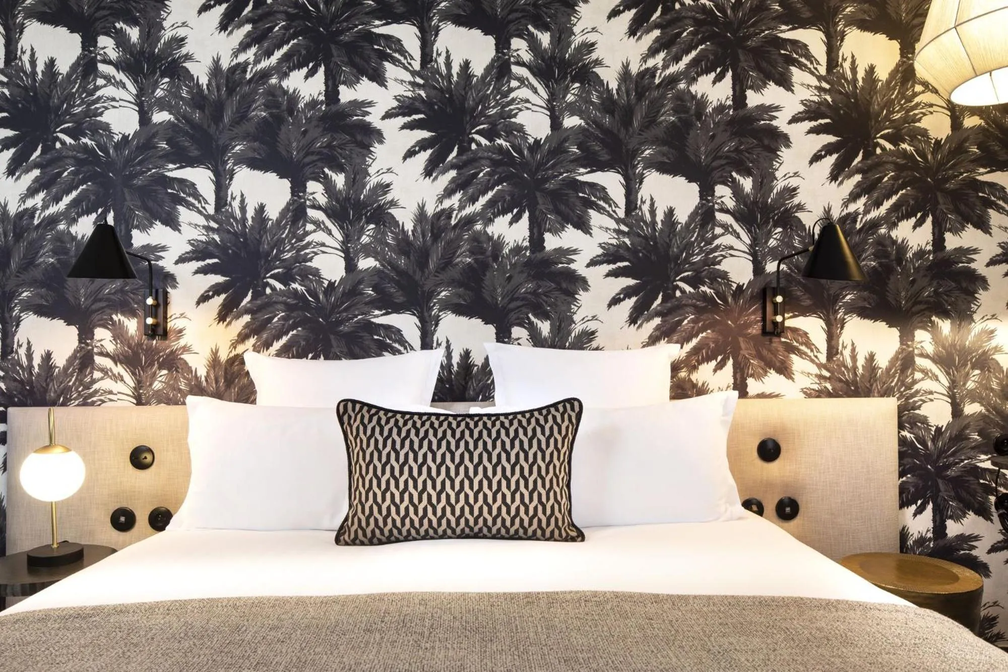 Bed in Hôtel Gramont