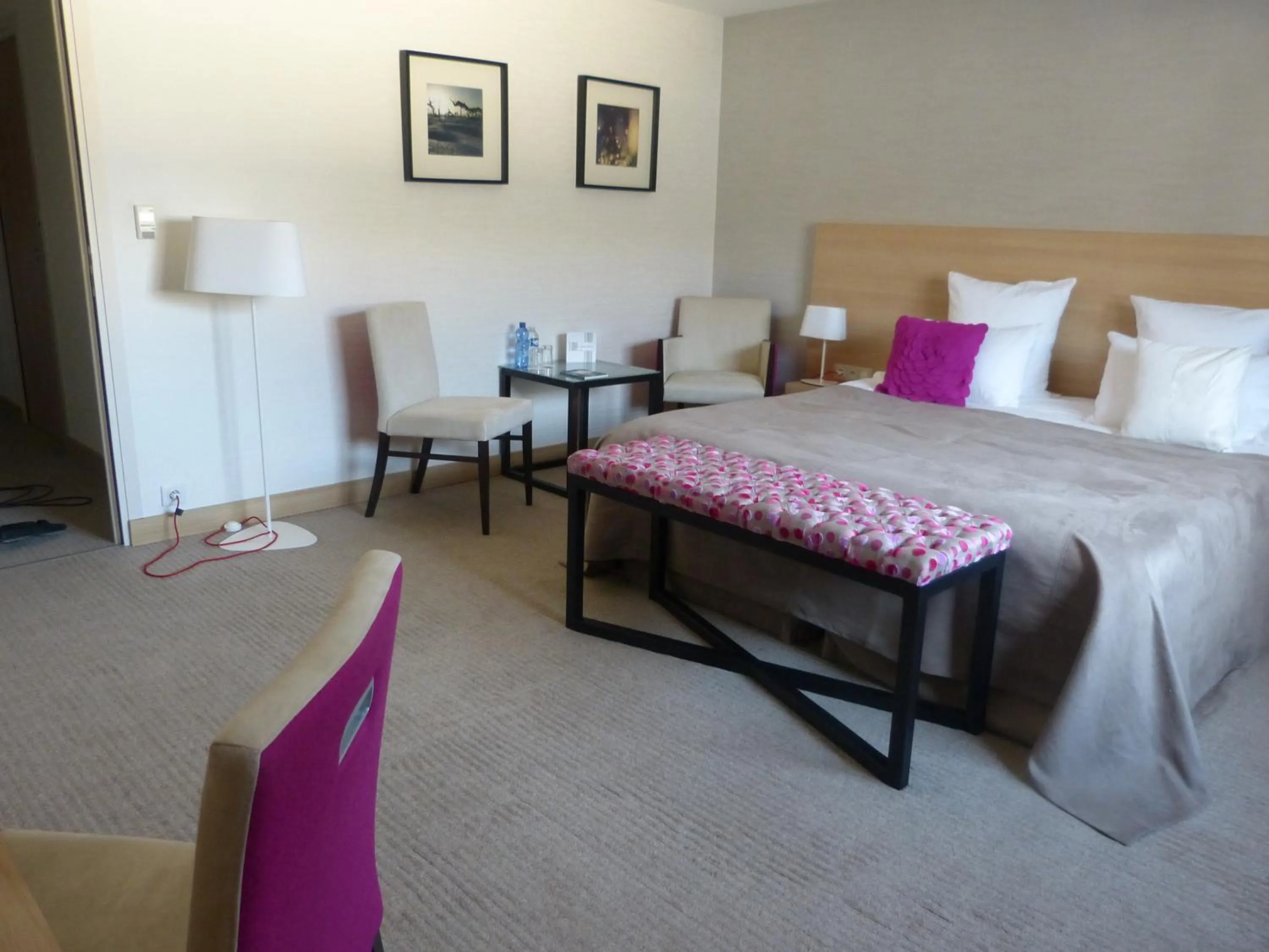 Bed in L'Aubinière Hôtel Restaurant & Spa